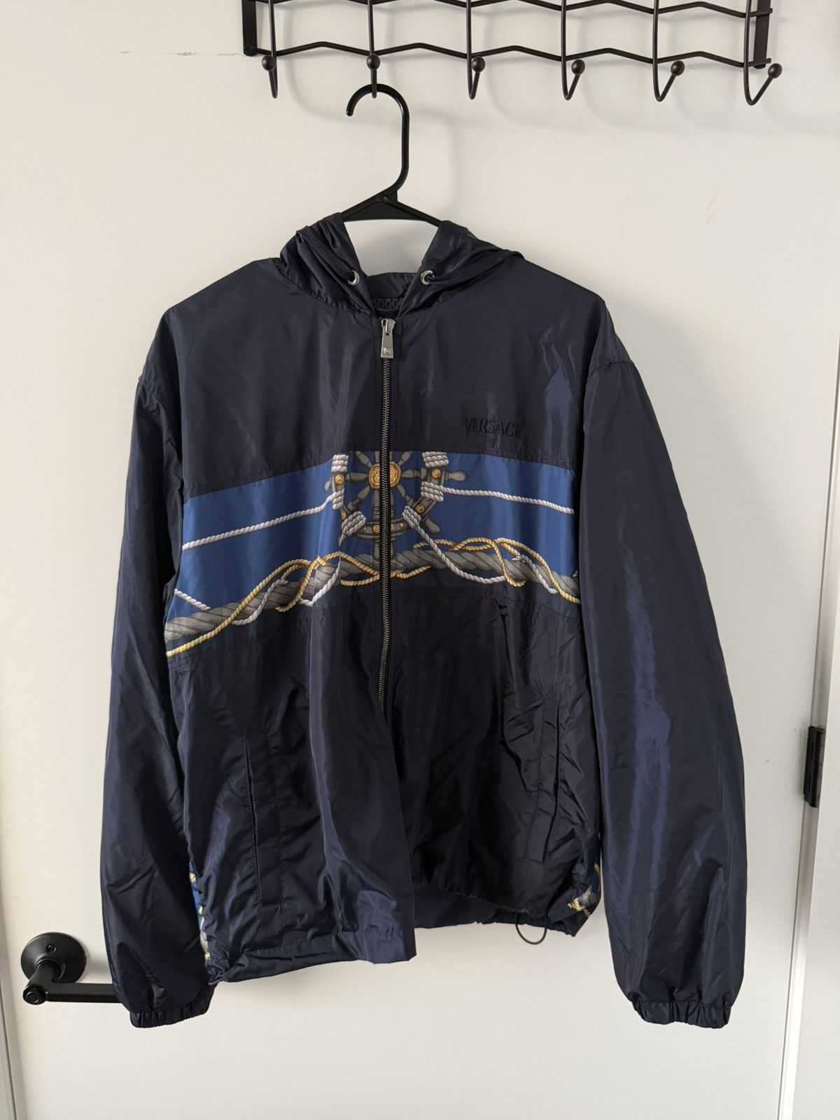 Versace Versace Graphic Nylon Windbreaker Hooded Jacket Size US M / EU 48-50 / 2 - 2 Thumbnail