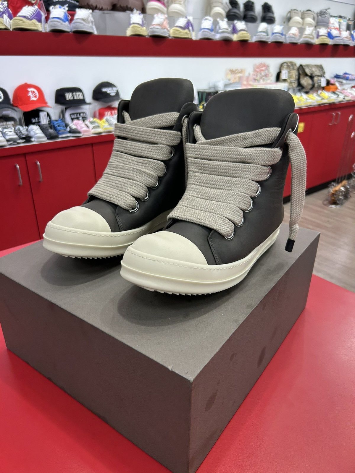 Rick Owens Rick Owens Jumbo Lace Padded Ramones Size US 10 / EU 43 - 1 Thumbnail
