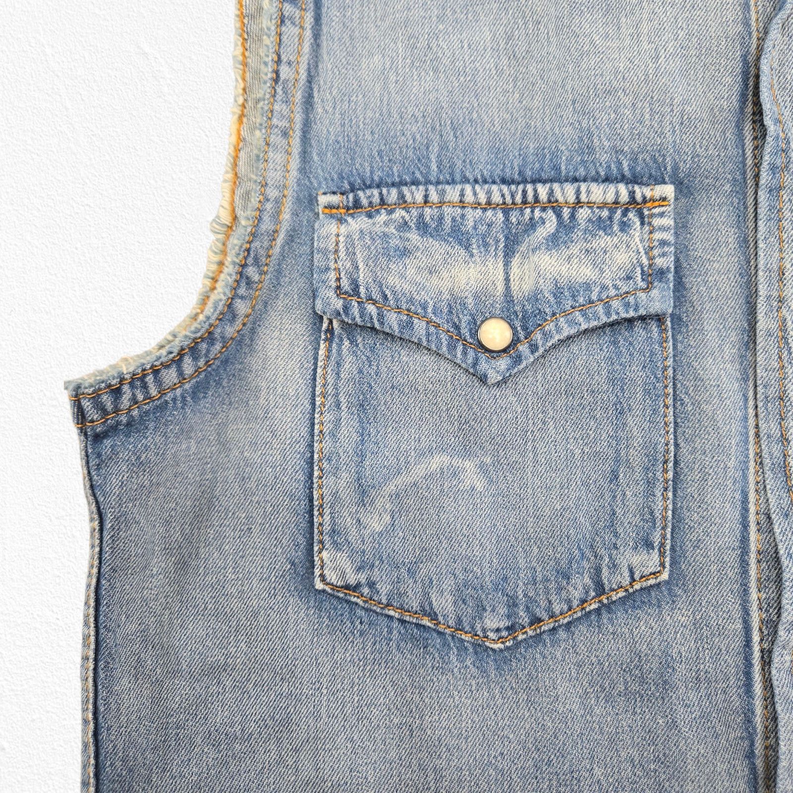 Imogene + Willie Imogene + Willie x Rodan + Fields Denim Western Vest Small Size S / US 4 / IT 40 - 8 Thumbnail