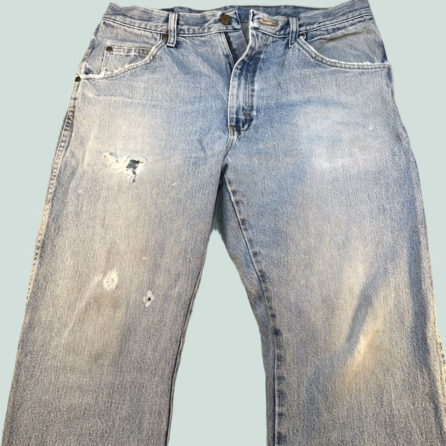 Wrangler VINTAGE Wrangler Jeans 34x32 Light Wash USA Made Red Tag Premium Quality Denim jeans Mens 34 34x32 Light Blue Red USA Wrangler Size US 34 / EU 50 - 1 Thumbnail