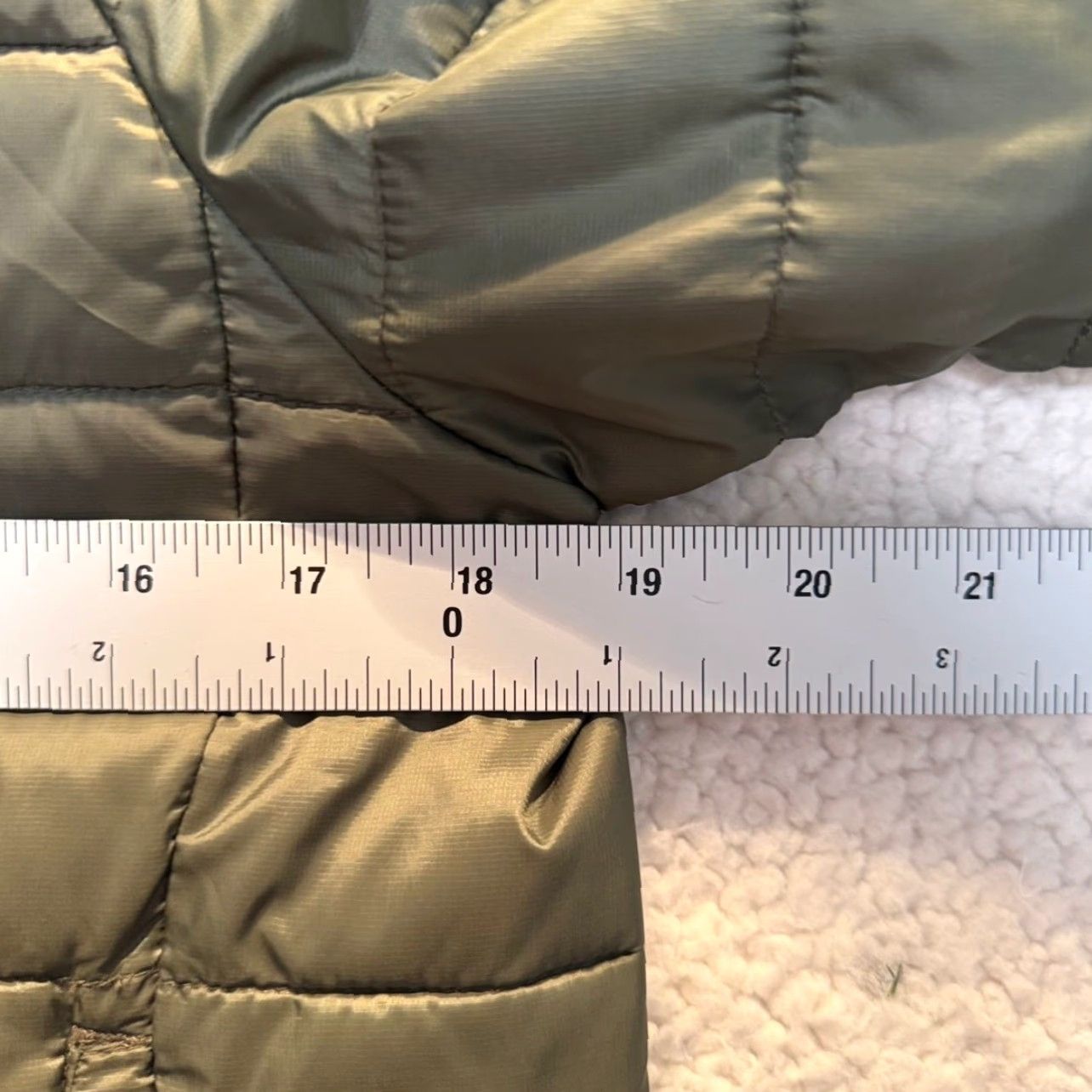 Everlane Everlane Renew Jacket Women Small Olive Green Puffer Full Zip Lightweight Casual Size S / US 4 / IT 40 - 4 Thumbnail