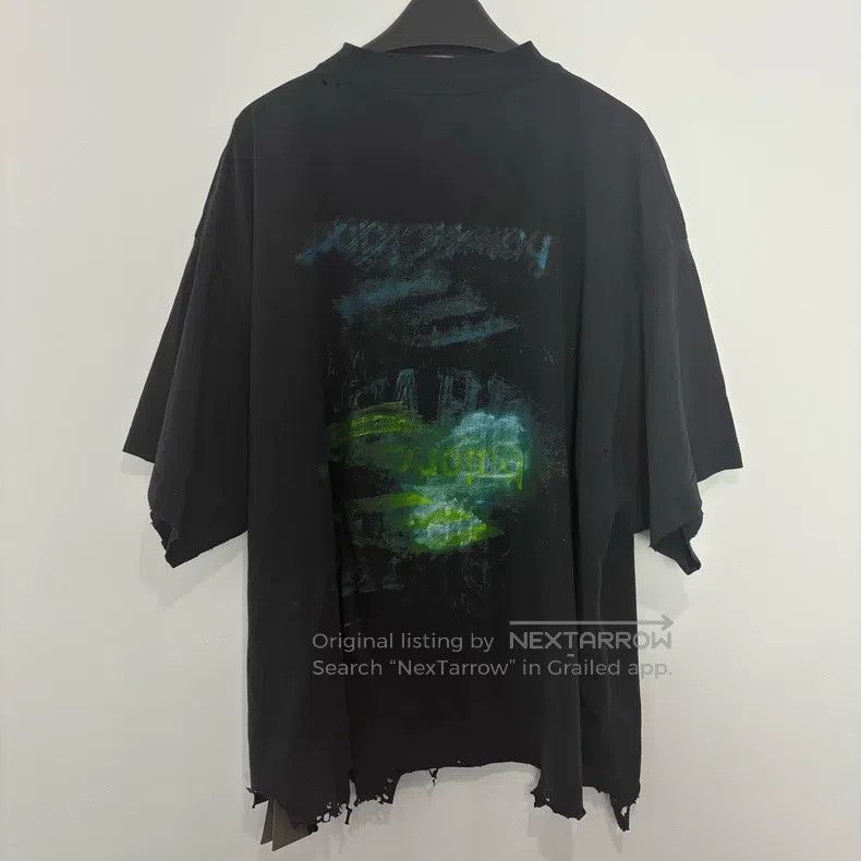 Balenciaga Balenciaga Washed-out distressed hem destroyed short sleev Size US L / EU 52-54 / 3 - 2 Thumbnail