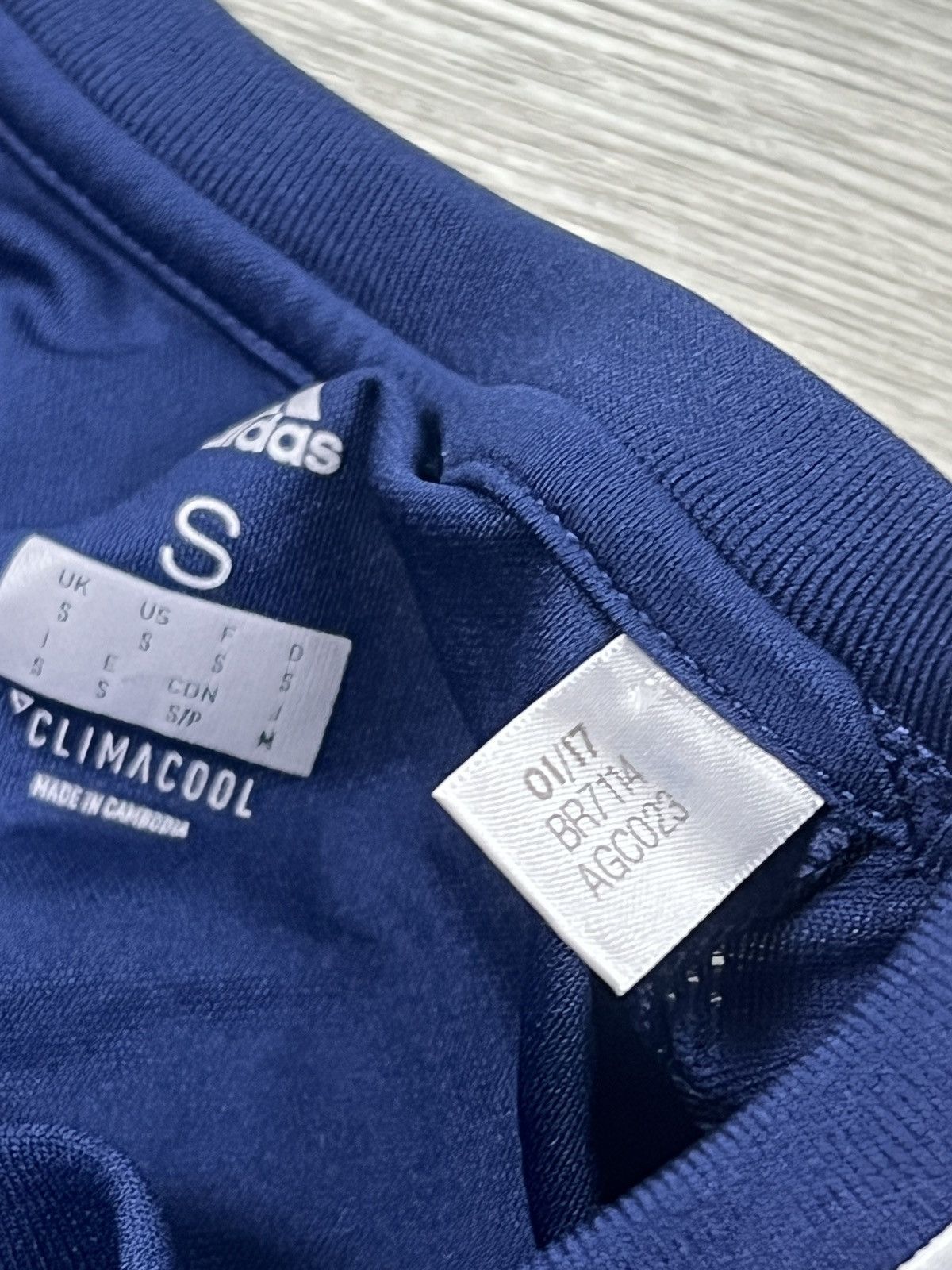 Adidas Adidas Ajax Amsterdam 2017/2018 Training Navy Blue Jersey Size US S / EU 44-46 / 1 - 4 Thumbnail