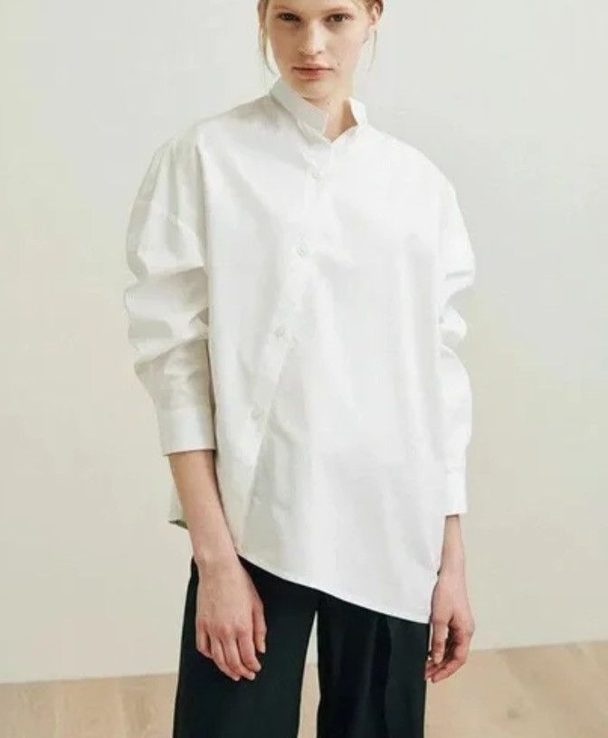 Toteme Toteme Noma Asymmetric Button down size M Size M / US 6-8 / IT 42-44 - 1 Thumbnail