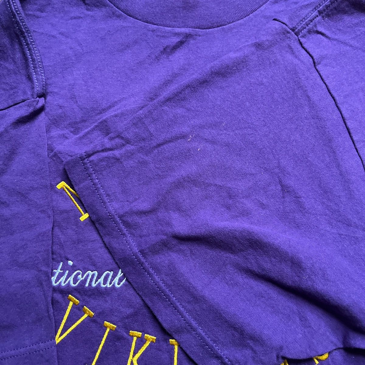 NFL Vintage 90s Minnesota Vikings embroidered Tee Size US XL / EU 56 / 4 - 6 Thumbnail