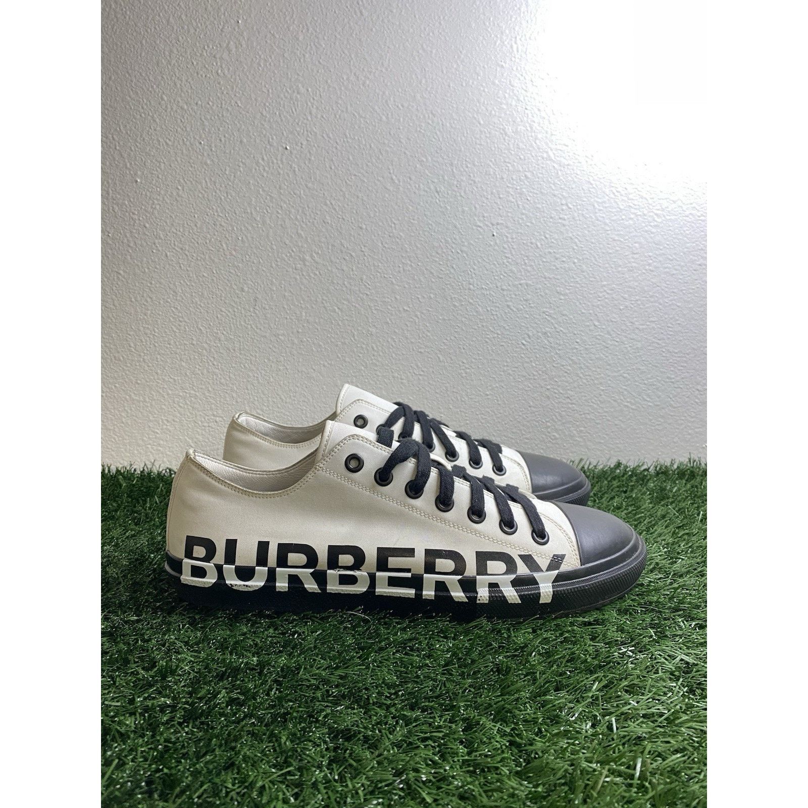 Burberry Burberry Two-Tone ‘white Black’ | ( Size 12-13 US ) Size US 13 / EU 46 - 1 Thumbnail