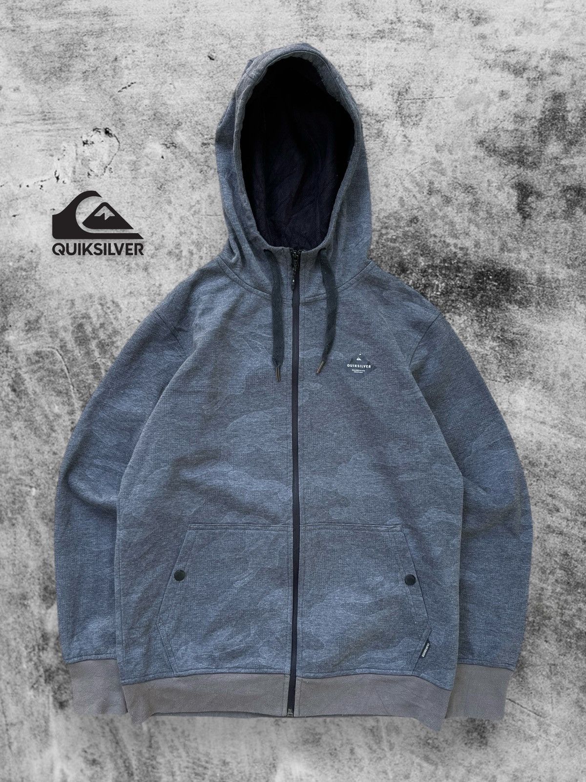 Quiksilver QUIKSILVER MEN'S CAMO SWEATER HOODIE Size US M / EU 48-50 / 2 - 1 Thumbnail