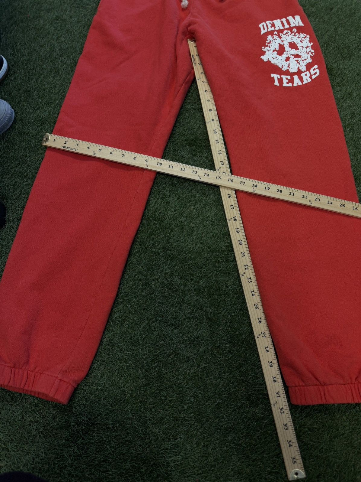 DENIM TEARS Denim Tears Logo Sweatpants Size L Red (NEW) Size US 33 - 13 Thumbnail