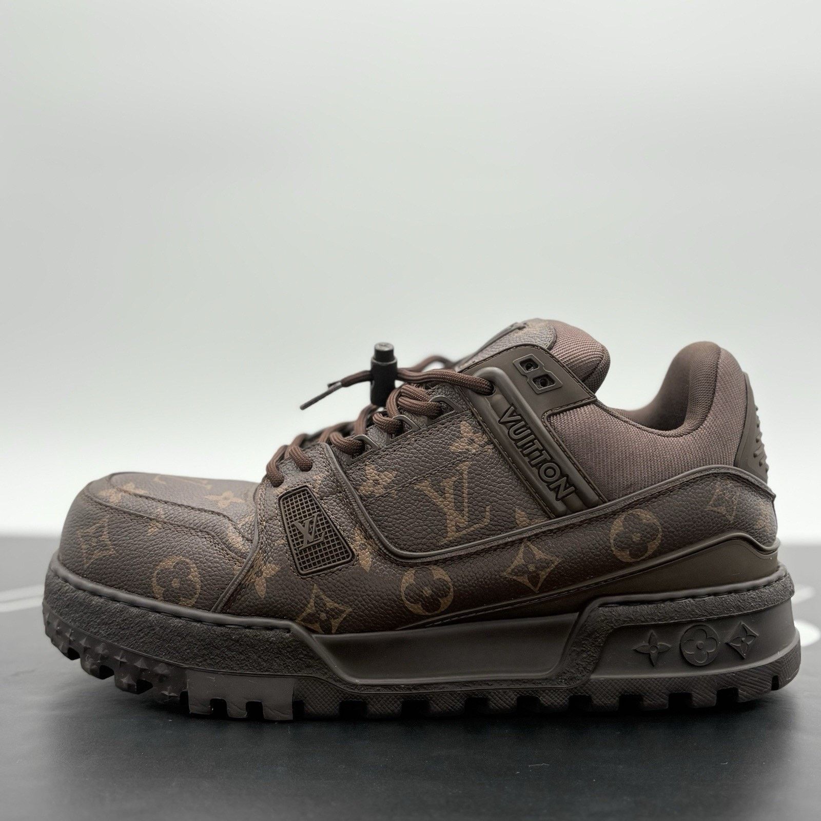 Louis Vuitton (9-9.5 US) Louis Vuitton Monogram Maxi ' Ebene ' | WORN 1-3x Size US 9.5 / EU 42-43 - 8 Thumbnail