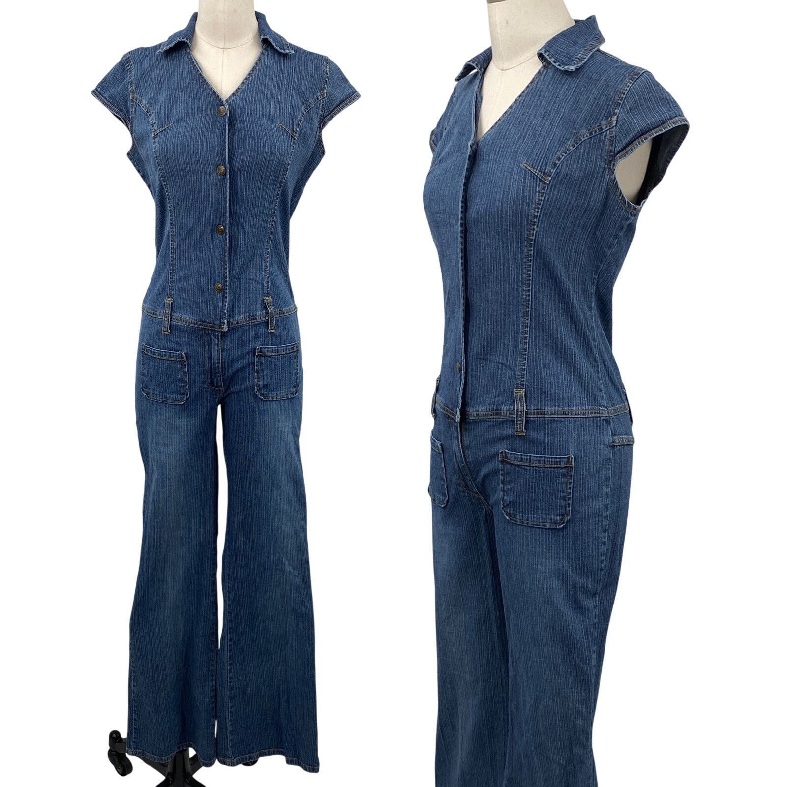 Vintage Vintage Y2k Flared Denim Jumpsuit Snap Front Collared Blue Size 30" / US 8 / IT 44 - 1 Thumbnail