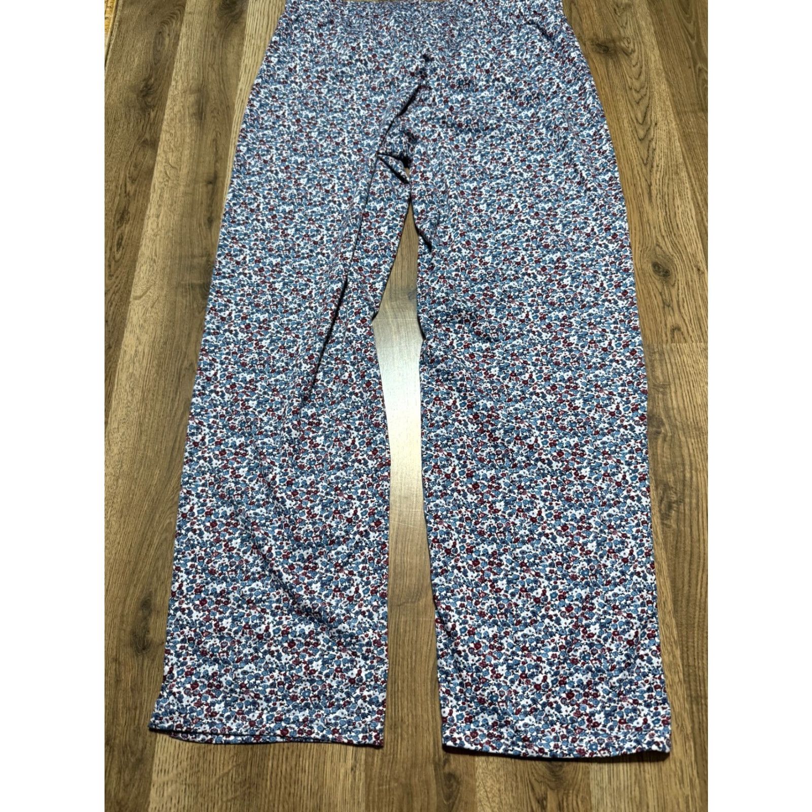 Lands' End Lands' End Women's Pajama Pants, Floral Sleepwear, Medium, Blue White Purple, Drawstring, Lightweight, Regular, Machine Washable, Sleepwear Size 32" / US 10 / IT 46 - 2 Thumbnail