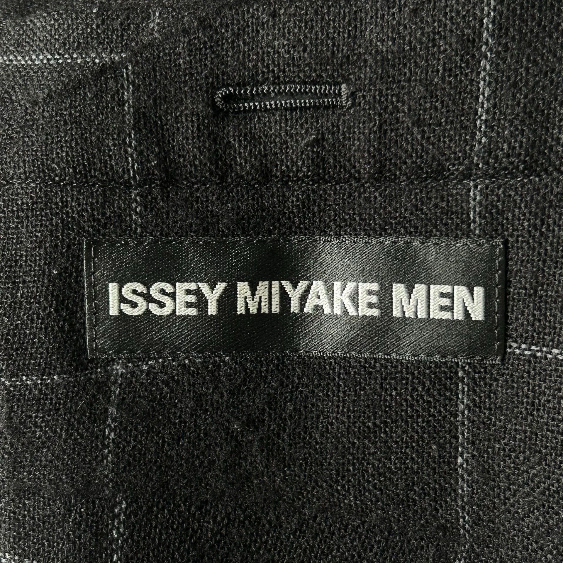 Issey Miyake Issey Miyake Men 02AW Cracked Reconstructed Blazer Size US S / EU 44-46 / 1 - 5 Thumbnail
