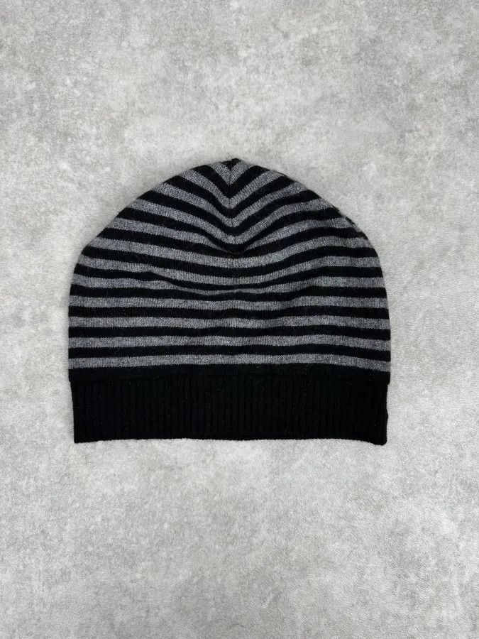 Dolce & Gabbana 2010s Dolce & Gabbana Grey & Black Striped Beanie & Scarf Set Size ONE SIZE - 4 Thumbnail