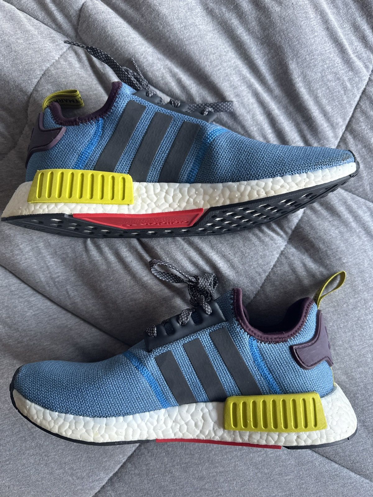 Adidas Adidas NMD R1 x Villa Size US 9 / EU 42 - 2 Thumbnail