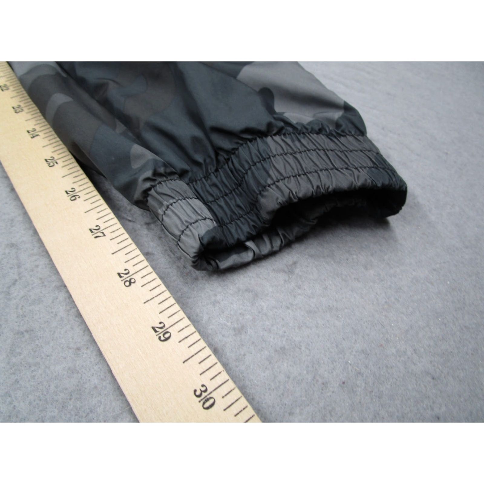 Adidas Adidas Joggers Mens Small Gray Camo Woven Track Windbreaker Tapered 26x28 Size US 29 - 7 Thumbnail