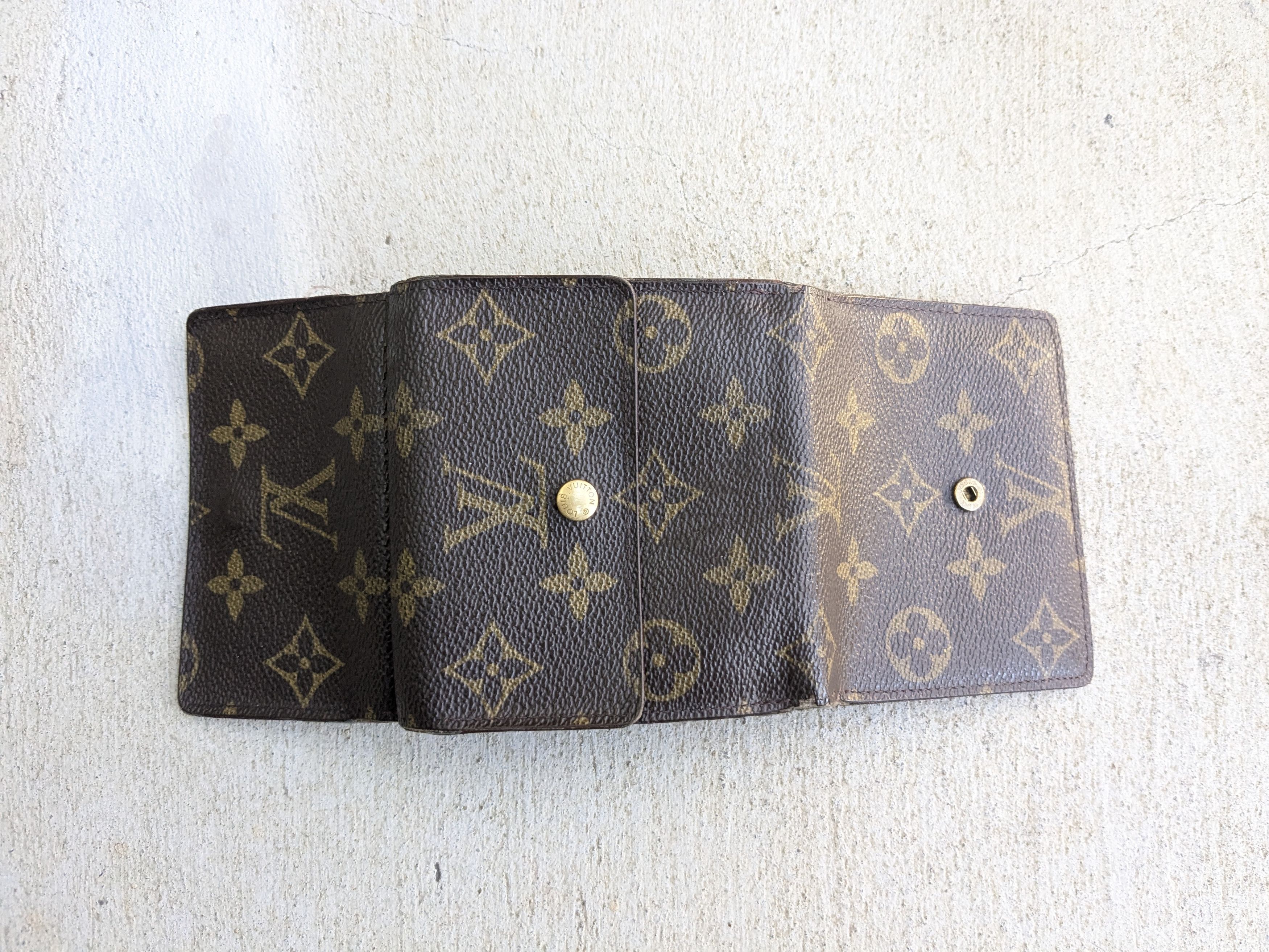Louis Vuitton Louis Vuitton Wallet Trifold Canvas Monogram Leather Size ONE SIZE - 9 Thumbnail