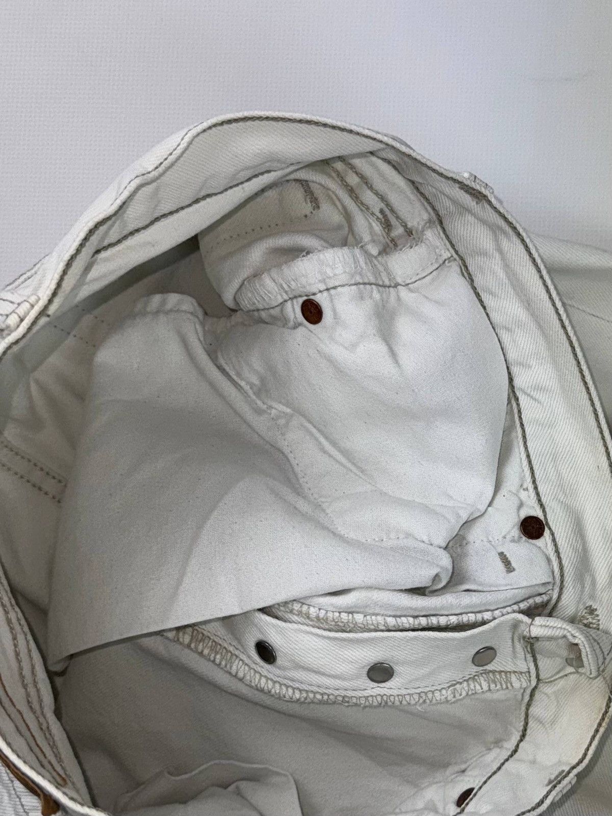 Levi's Vintage Clothing Rare Vintage Levi’s 501 White Denim – Made in USA W31 L32 Size US 31 - 10 Thumbnail