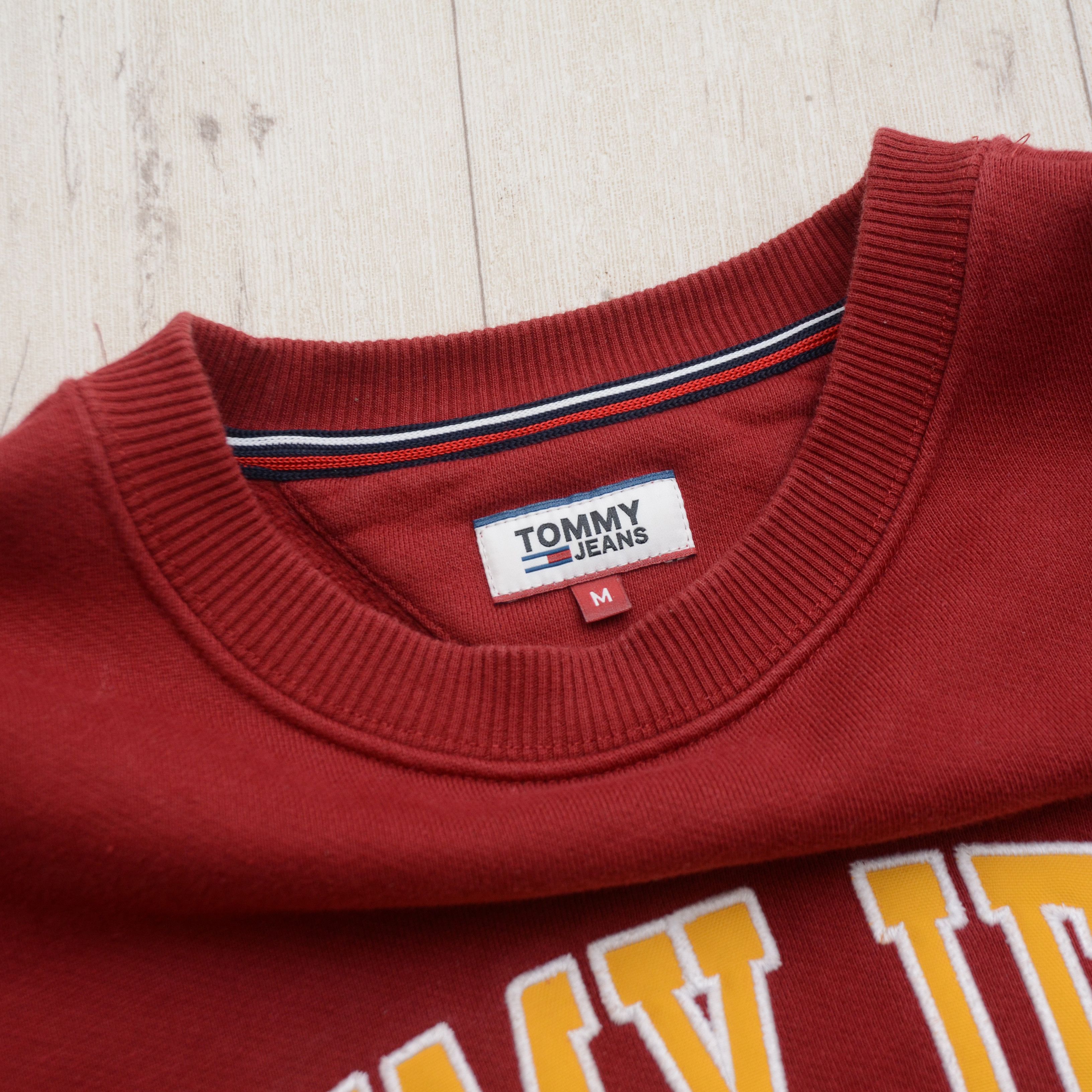 Tommy Hilfiger Tommy Hilfiger Tommy Jeans Red Box Logo Sweatshirt Unisex Size M / US 6-8 / IT 42-44 - 9 Thumbnail