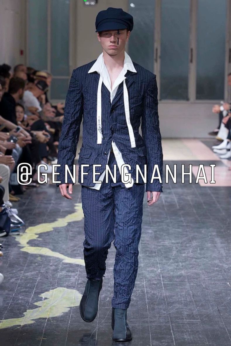 Yohji Yamamoto Yohji Yamamoto size 2 16-inch striped pleated suit 2502-Ne Size 38S - 3 Thumbnail