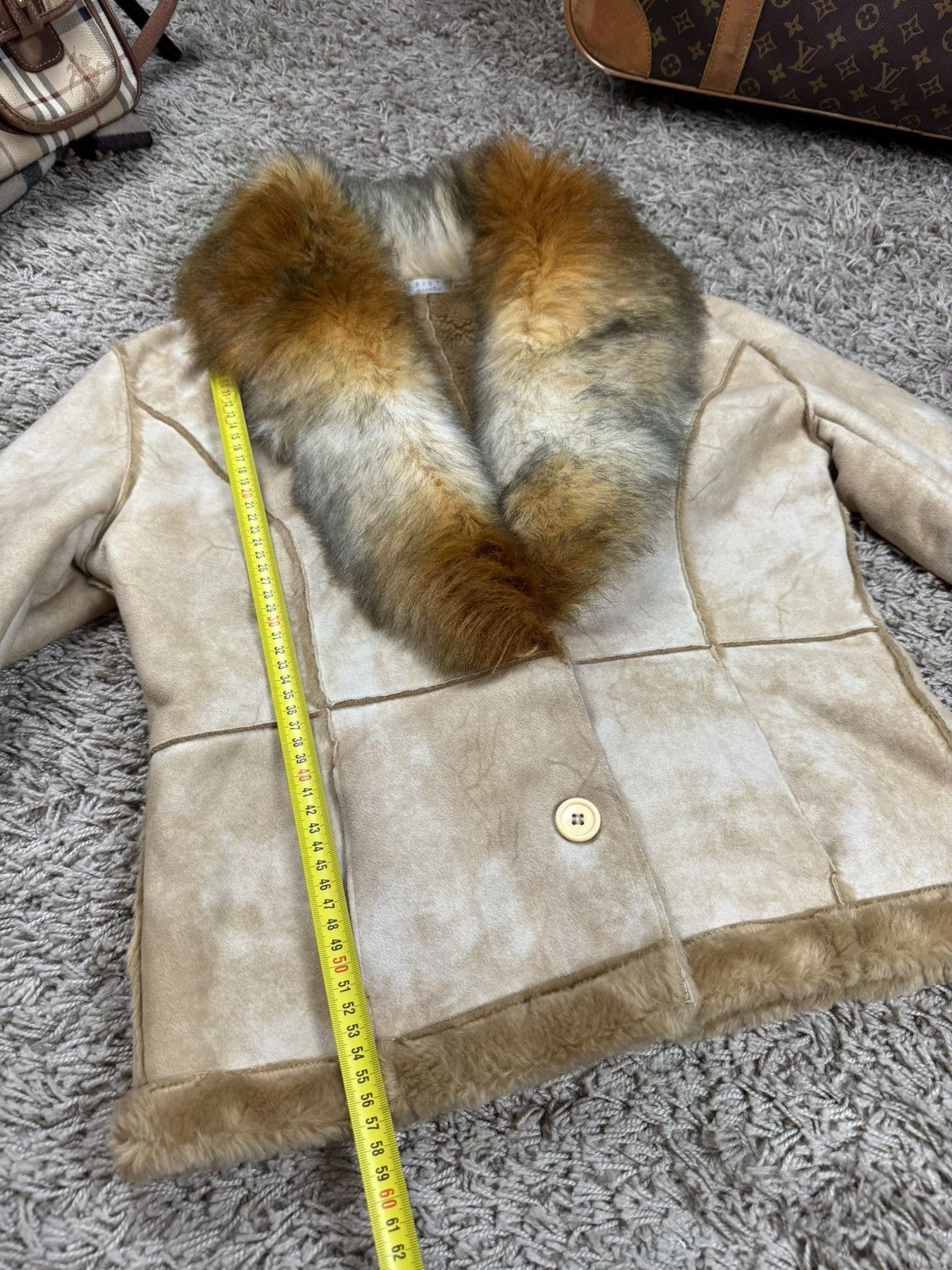 Vintage Vintage fur jacket opium Pinterest y2k original casual item Size S / US 4 / IT 40 - 5 Thumbnail