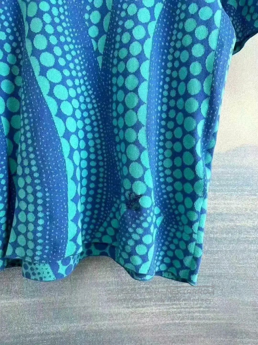 Louis Vuitton louis vuitton x yayoi kusama short sleeve knit. Size US S / EU 44-46 / 1 - 2 Thumbnail