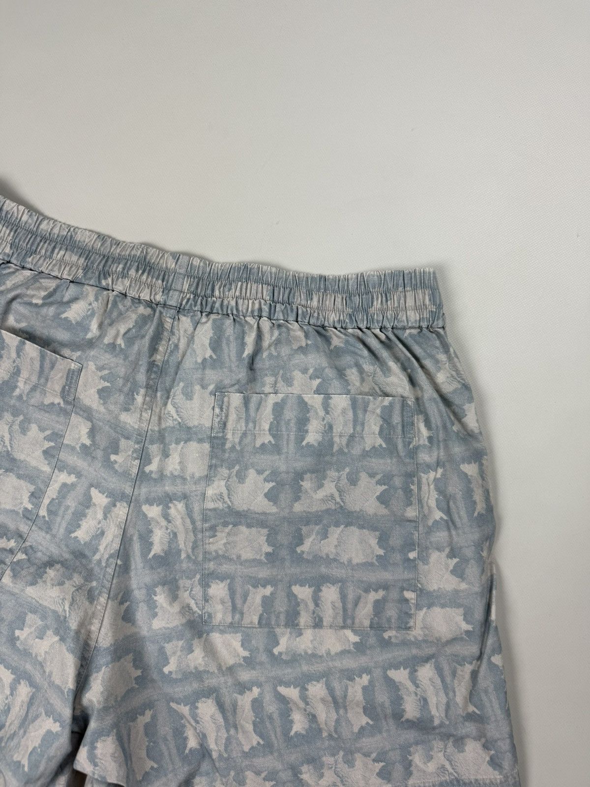 Cos Cos Men’s Drawstring Patterned Shorts Size M Size US 32 / EU 48 - 18 Thumbnail