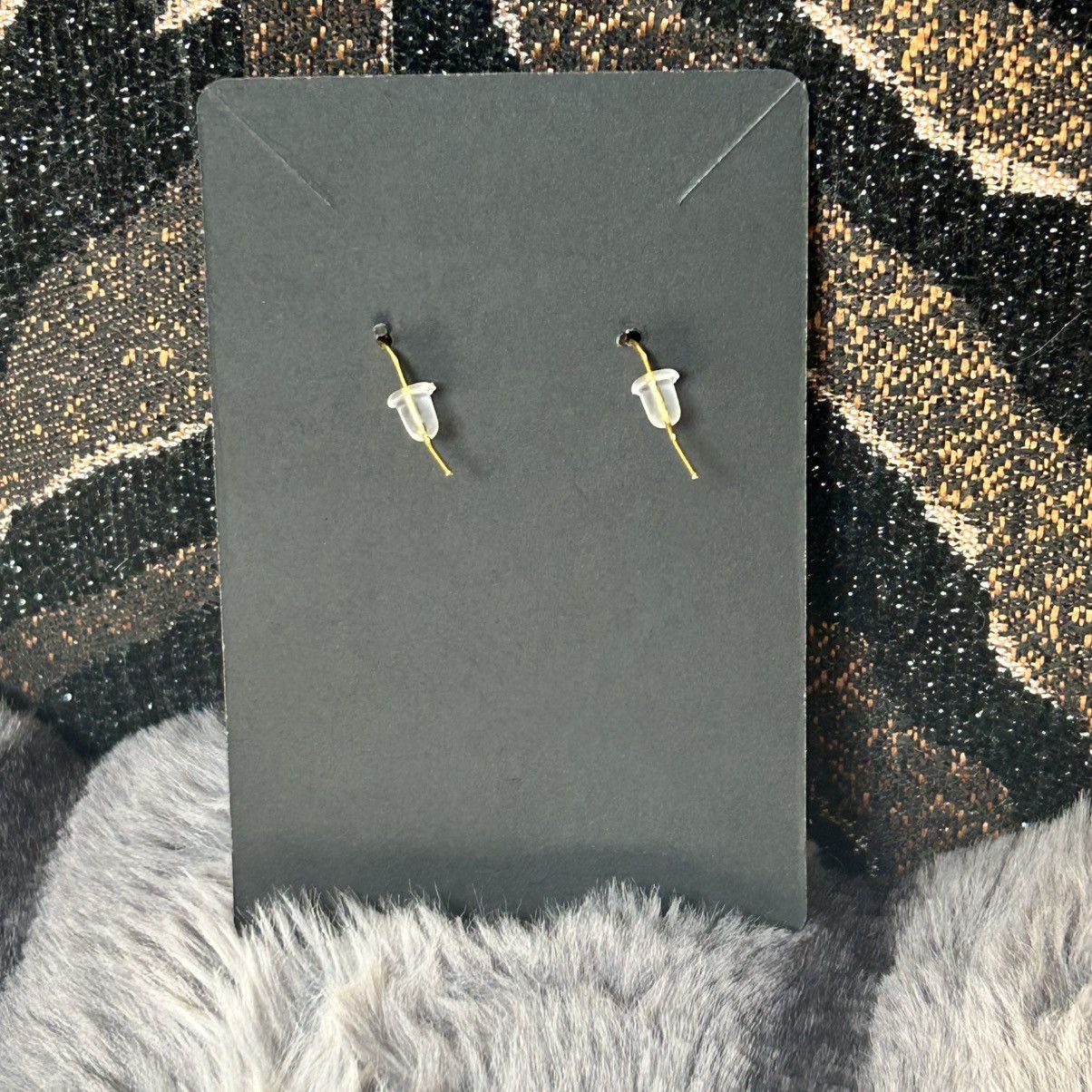 Handmade Handcrafted elegant di-cut smoky glass almandine earrings Size ONE SIZE - 4 Thumbnail