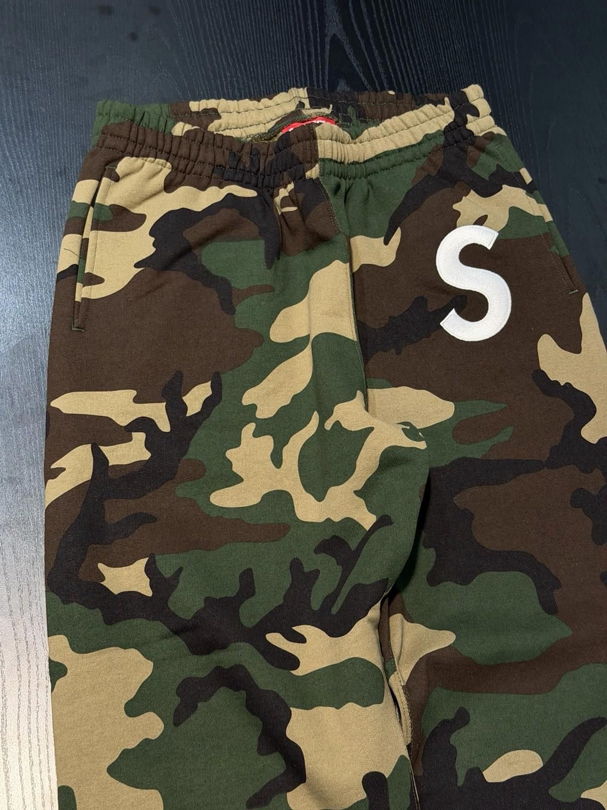 Supreme Supreme S Logo Sweatpants Camo (SS25) Brand New Size Medium Size US 32 / EU 48 - 3 Thumbnail