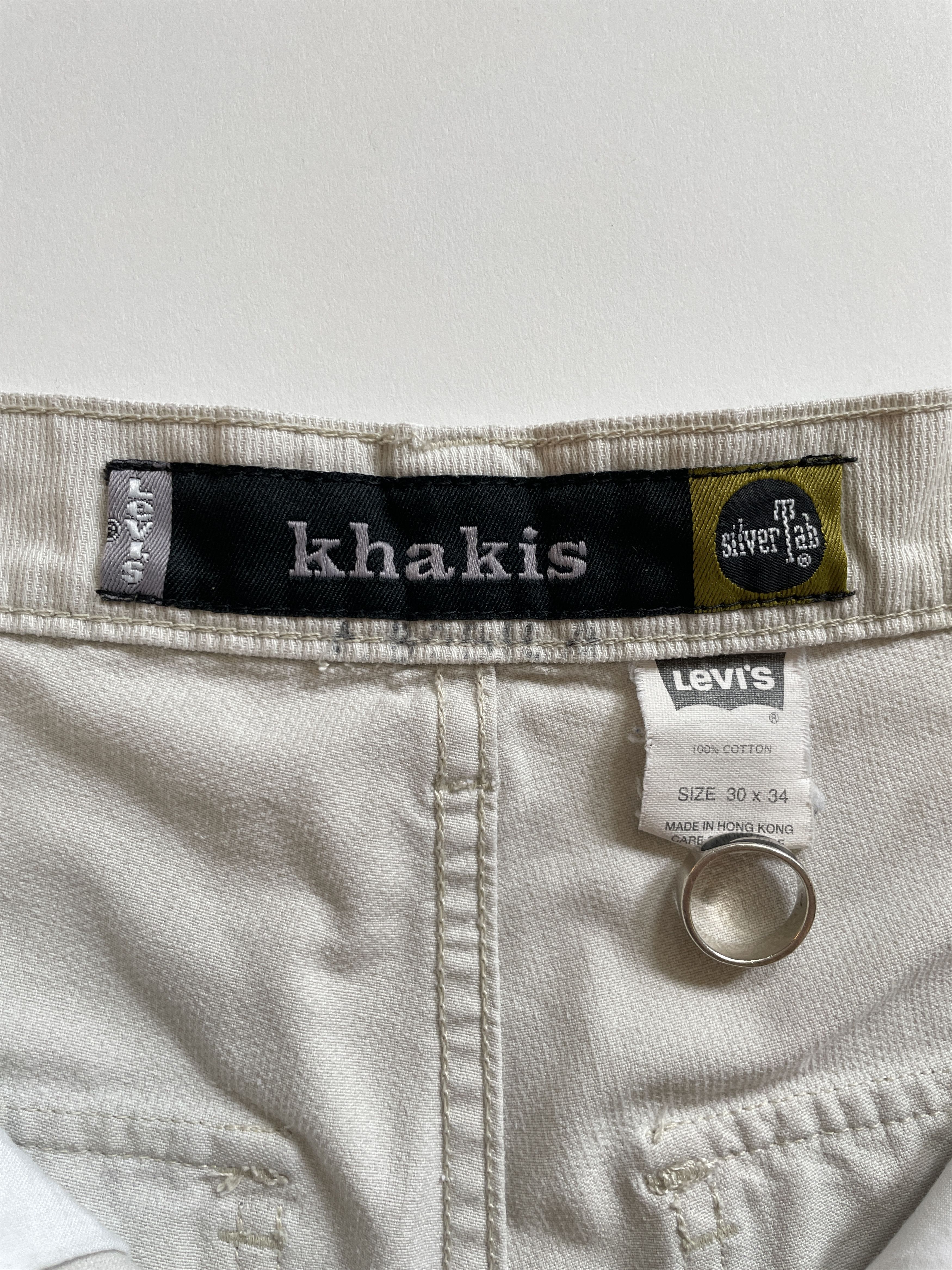 Levi's 2000s Levi's Silver Tab Baggy Off White Khaki Cargo Shorts Size US 32 / EU 48 - 6 Thumbnail