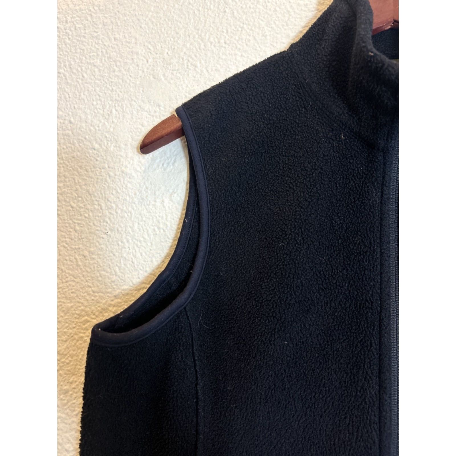 Eddie Bauer Eddie Bauer Vest Womens Medium Full Zip Black Polartec Fleece Size M / US 6-8 / IT 42-44 - 2 Thumbnail