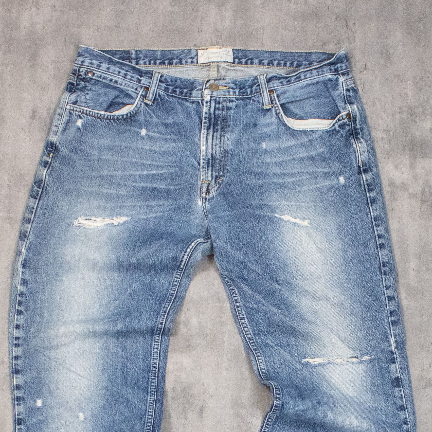 American Eagle Outfitters Y2K 00's Baggy Relax Bootcut Midwash Distressed Denim Pant's Size US 36 / EU 52 - 4 Thumbnail