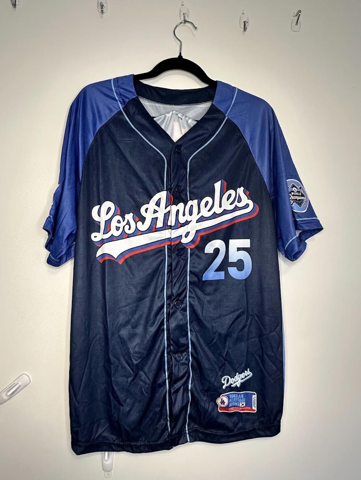 Other NIB LA Dodgers Tommy Edman Korean Heritage Night Jersey Sz M Size US M / EU 48-50 / 2 - 1 Thumbnail