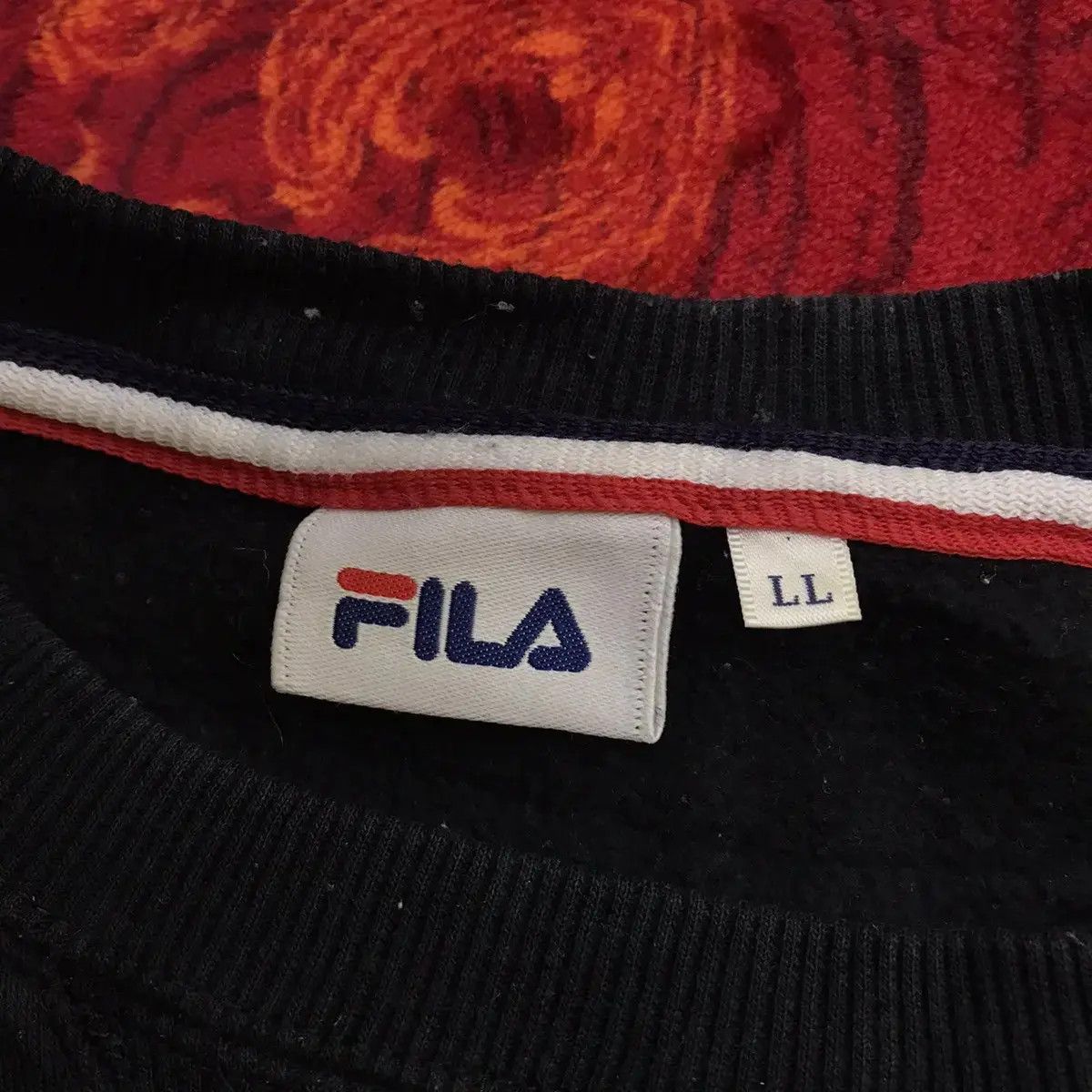 Fila × Vintage Vintage FILA NUMERO UNO Biella Italia Embossed Sweatshirt Size L / US 10 / IT 46 - 5 Thumbnail