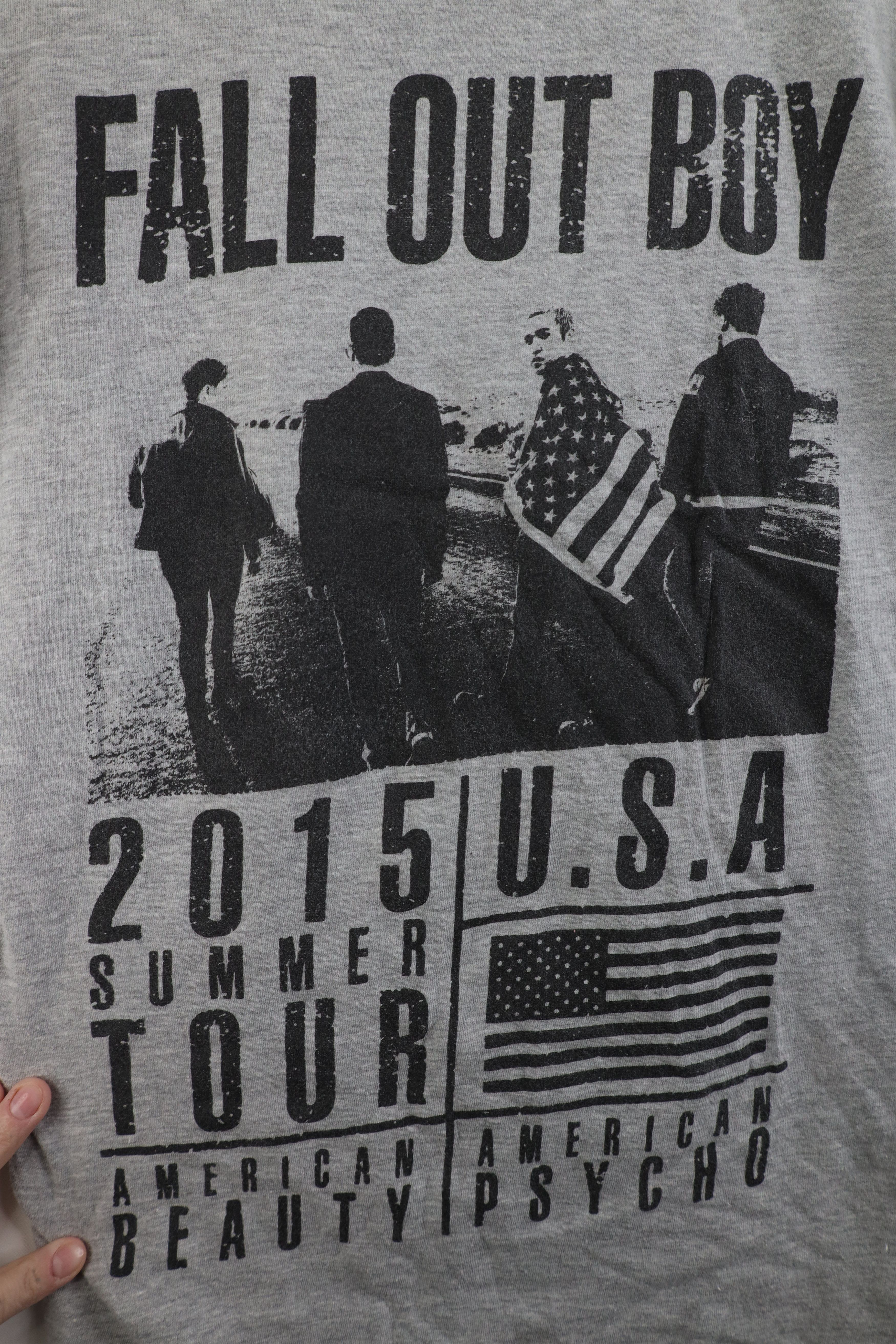 Vintage Vintage American Beauty Psycho Fall Out Boy Band T-Shirt Size S / US 4 / IT 40 - 4 Thumbnail