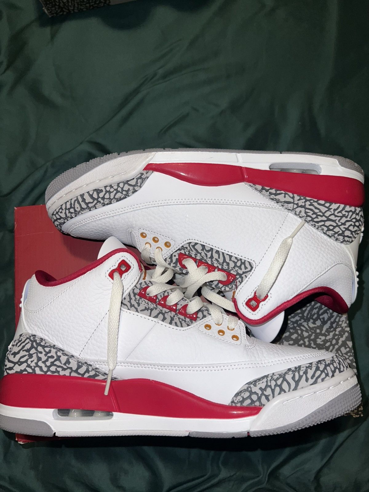 Jordan Brand Jordan 3 Cardinal Size US 10 / EU 43 - 2 Thumbnail