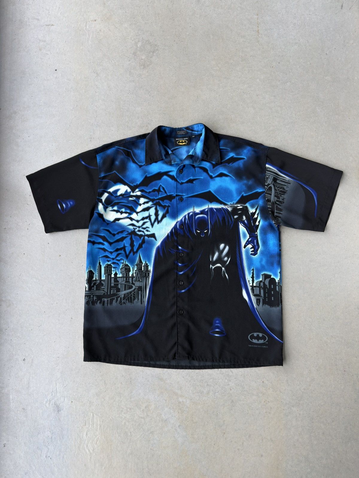 Vintage × Warner Bros Vintage ‘01 Batman All Over Print Warner Bros Button Up Size US XL / EU 56 / 4 - 1 Thumbnail