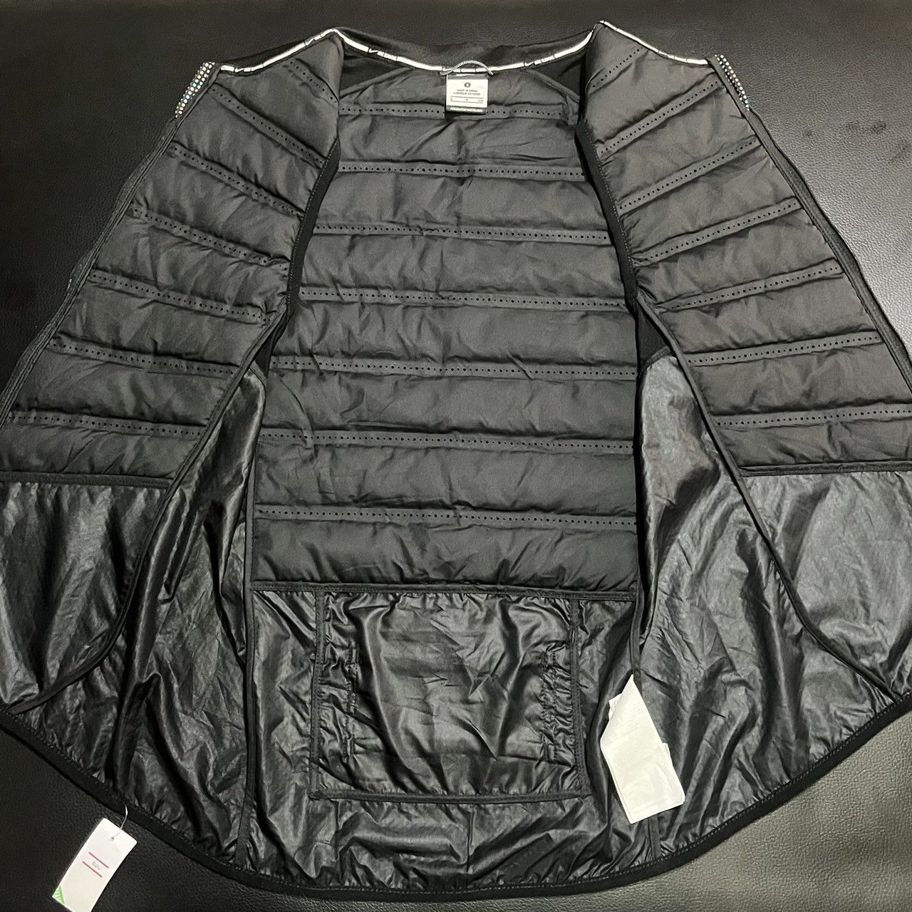Nike Nike Aeroloft 3M Reflective Running Vest Size US S / EU 44-46 / 1 - 13 Thumbnail