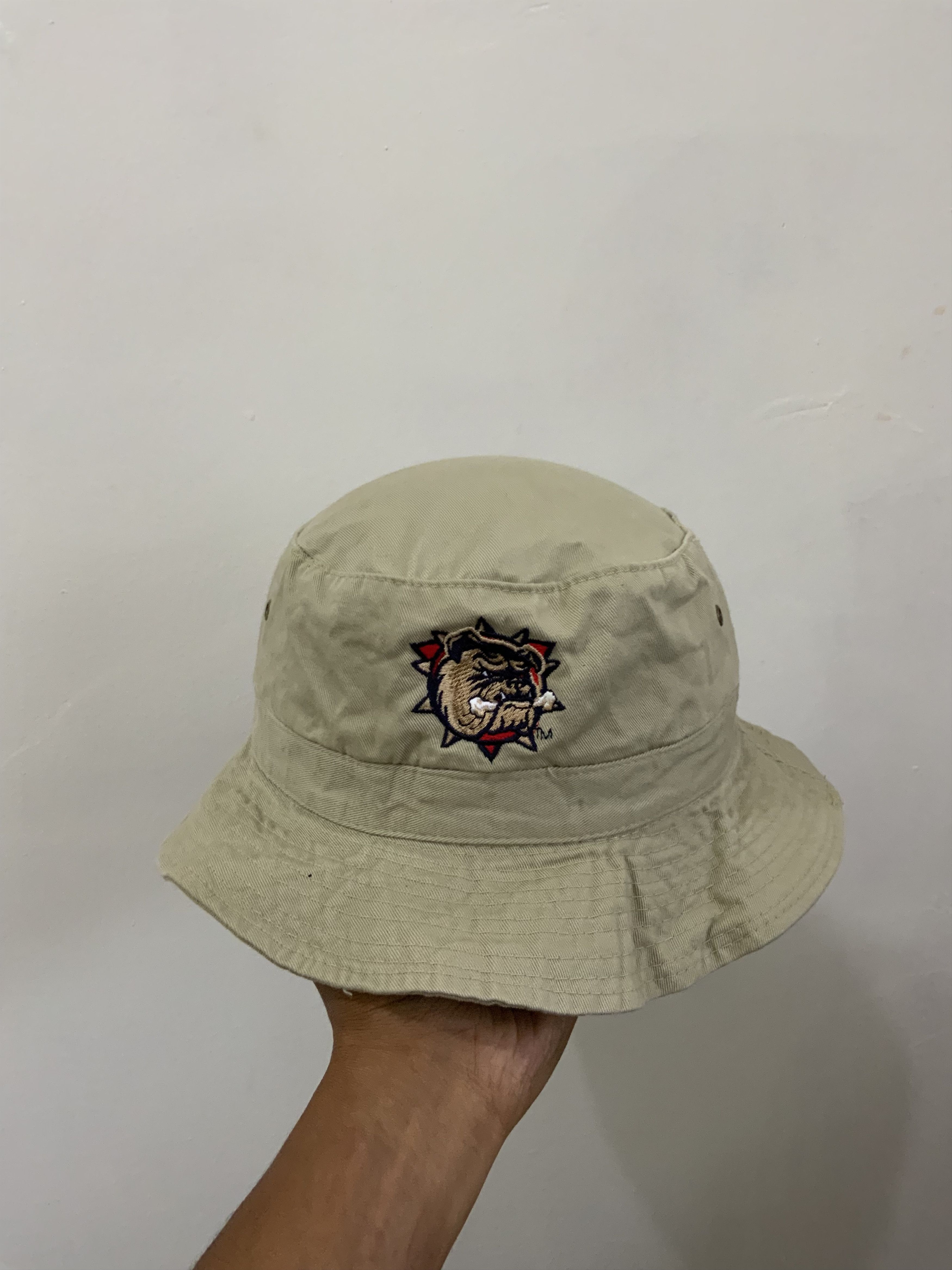 Japanese Brand Avant Garde Embroidery Bucket Hat Size ONE SIZE - 1 Thumbnail