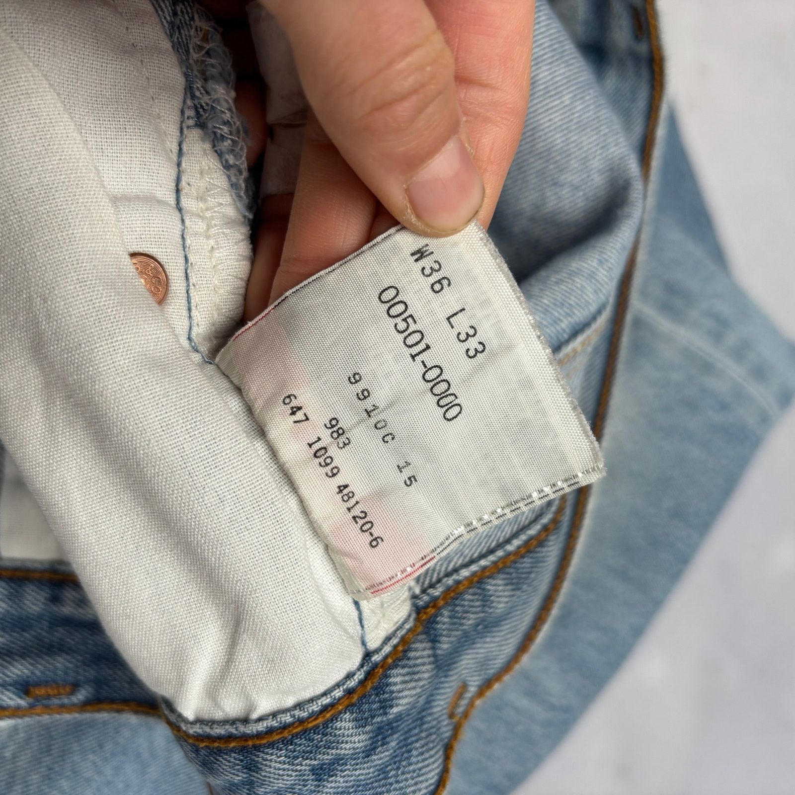 Levi's × Vintage VTG 90s Levi's 501 XX Distressed Straight Leg Jeans 32x29.5 Size US 32 / EU 48 - 11 Thumbnail