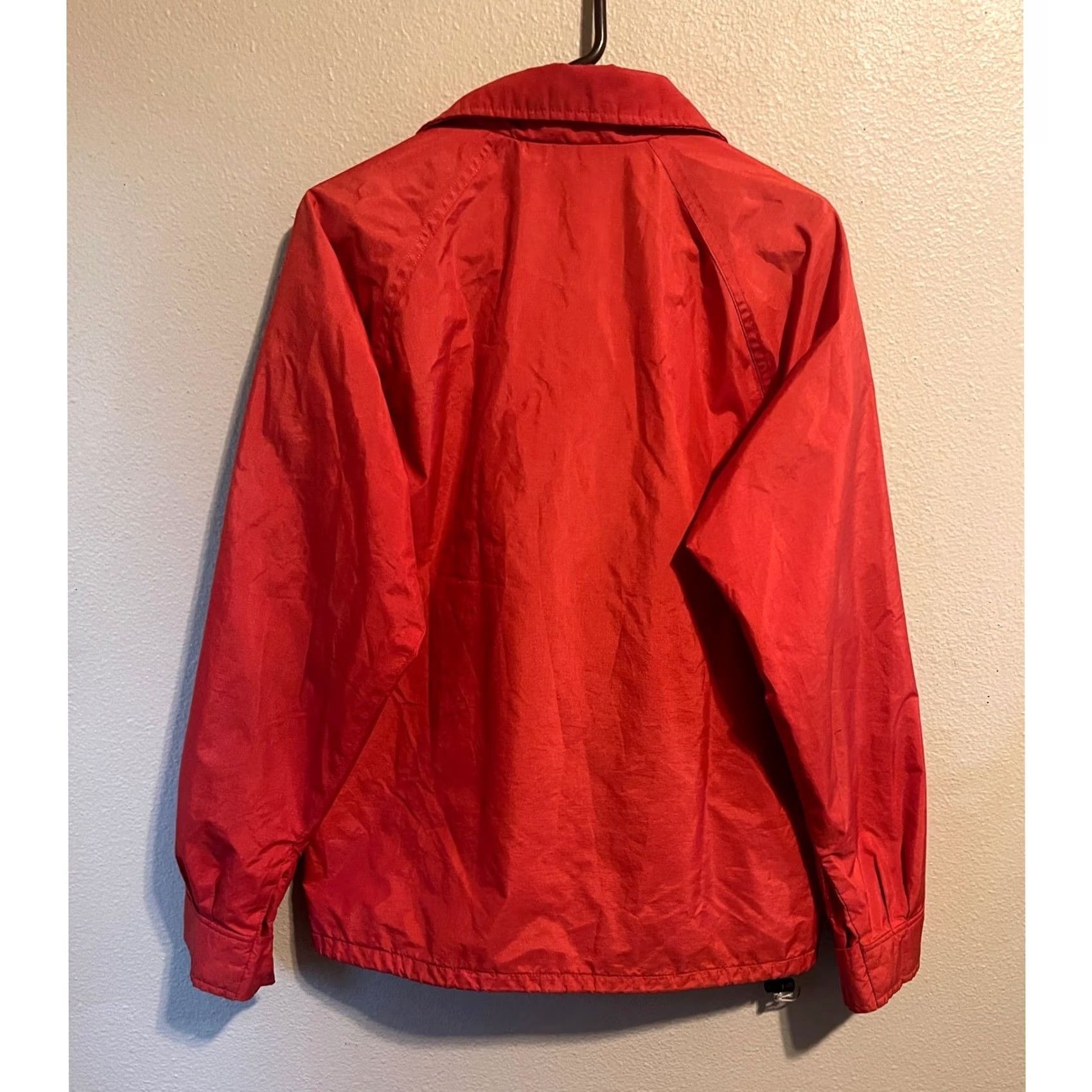 The North Face VINTAGE The North Face Windbreaker Jacket Mens L Red Pullover Zip Nylon USA Made In USA Short. Size US L / EU 52-54 / 3 - 3 Thumbnail