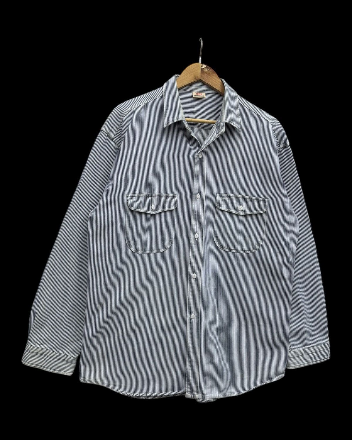 Levi's ❤️‍🔥LEVIS SHIRT FAMILY STRIPE BUTTON UP SHIRT Size US L / EU 52-54 / 3 - 5 Thumbnail