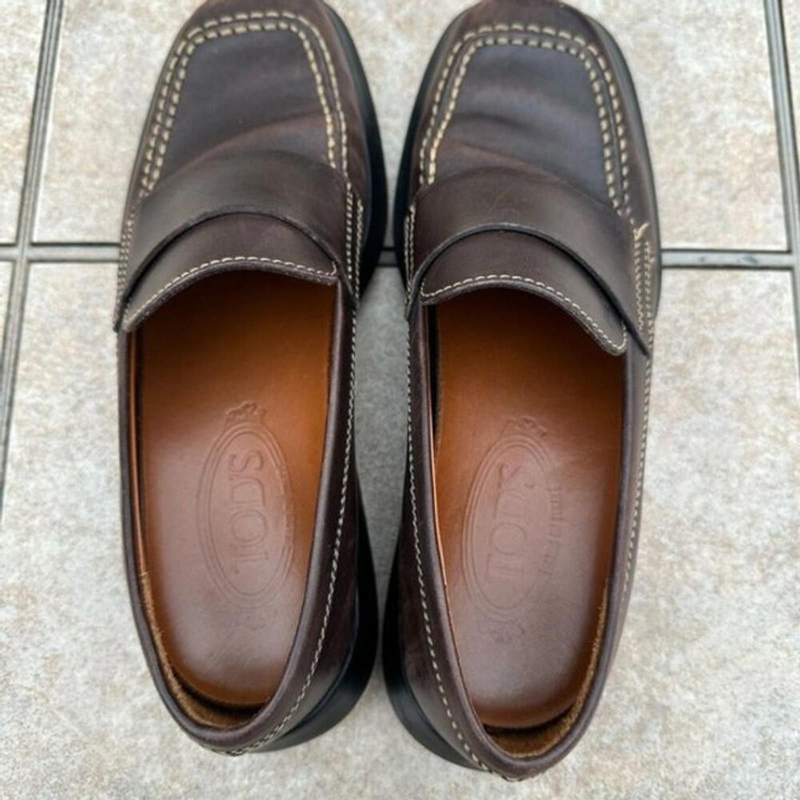 Tod's Tod's Women's Brown Leather Driving Loafers Size US 8 / IT 38 - 9 Thumbnail