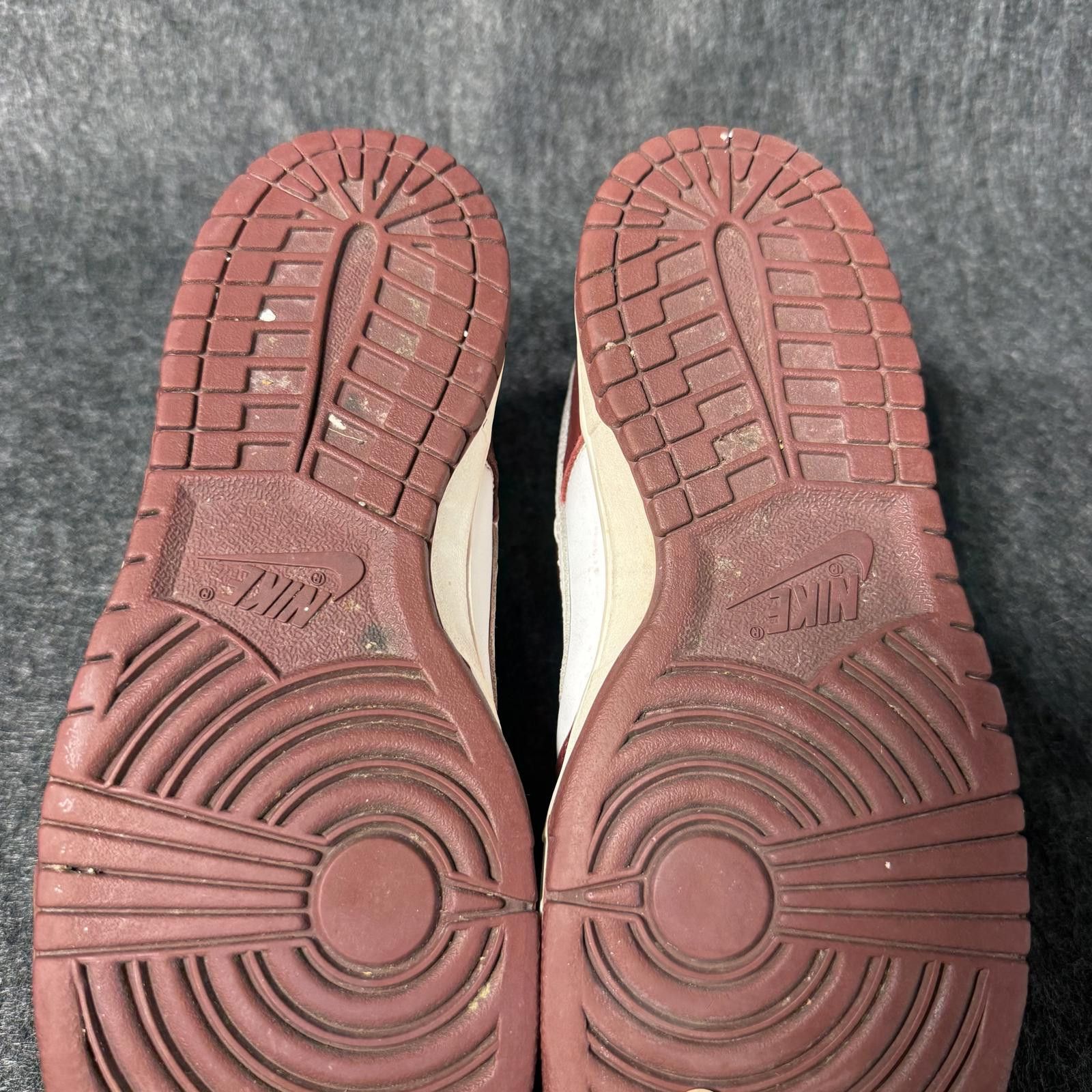Nike Nike Shoes Men's 9.5 Burgundy Dunk Low 2003 624044-613 VTG Size US 9.5 / EU 42-43 - 7 Thumbnail