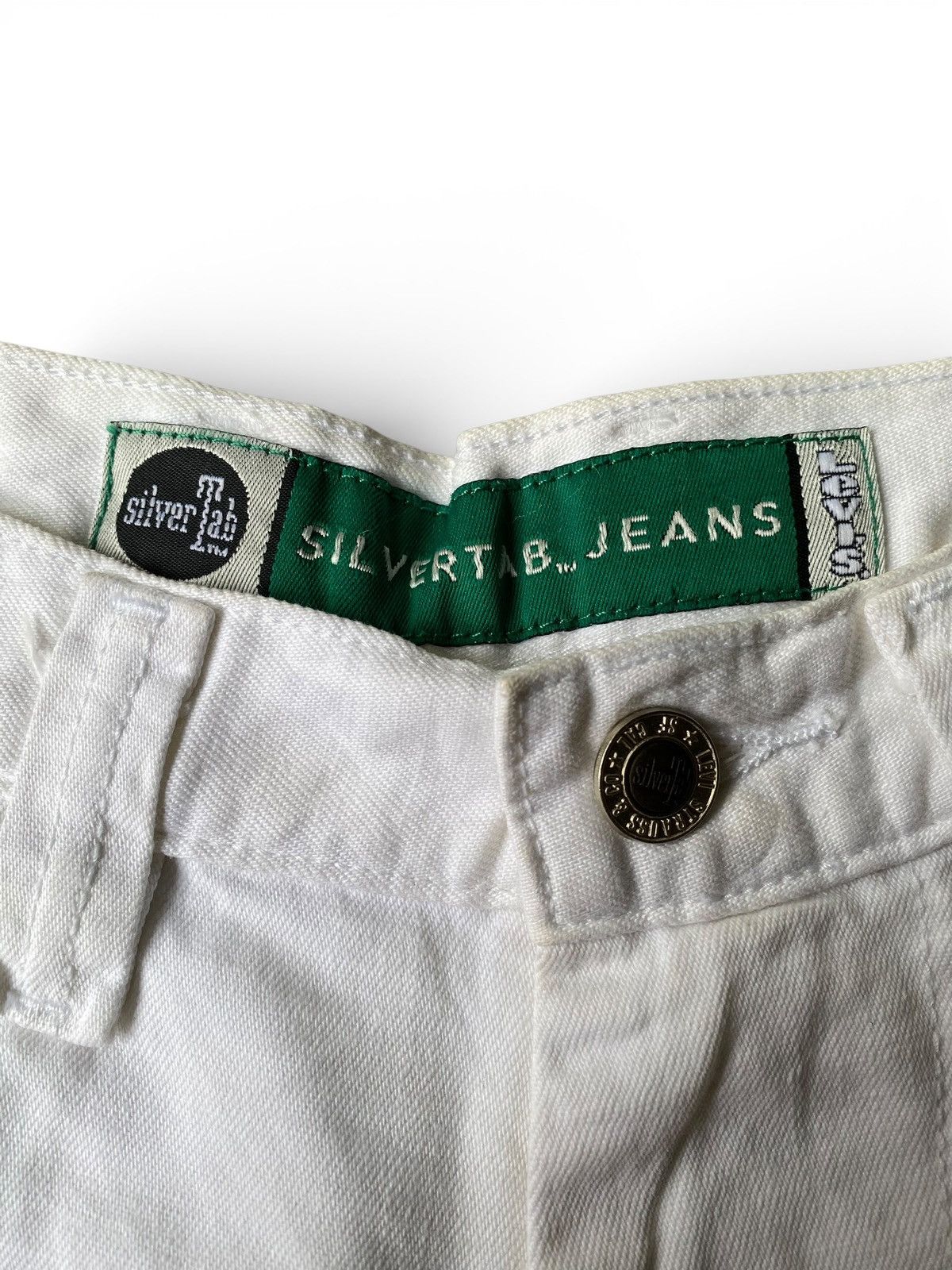 Levi's Vintage 1990’s Baggy Levis Silvertab Jeans green tag Jorts Size US 28 / EU 44 - 5 Thumbnail