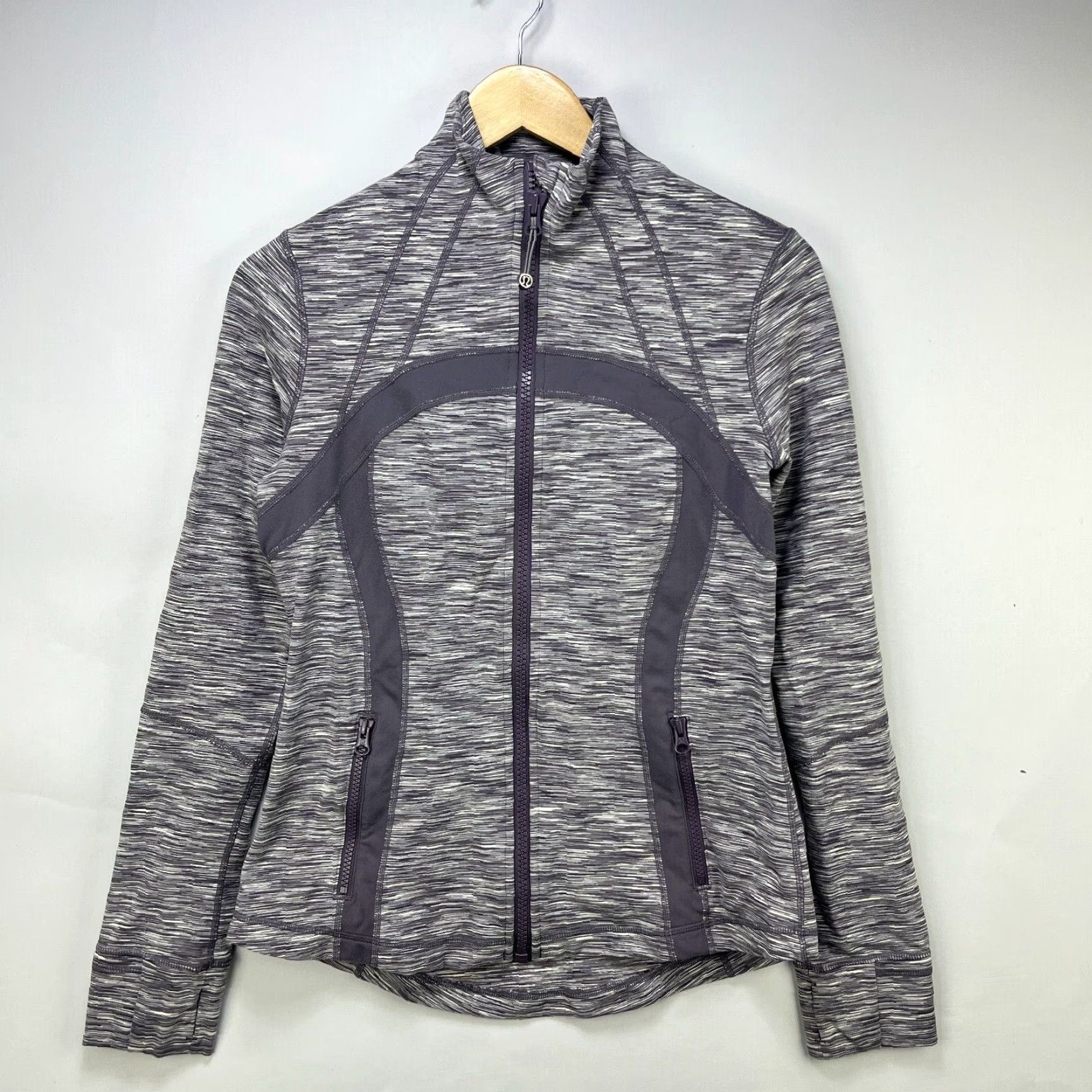 Lululemon Lululemon Define Jacket Women’s 10 Zip Up Gray Nylon Activewear | Zip-Up | Basic Jacket | Size 10 | Women | 90s? (No, keep relevant) Size L / US 10 / IT 46 - 2 Thumbnail