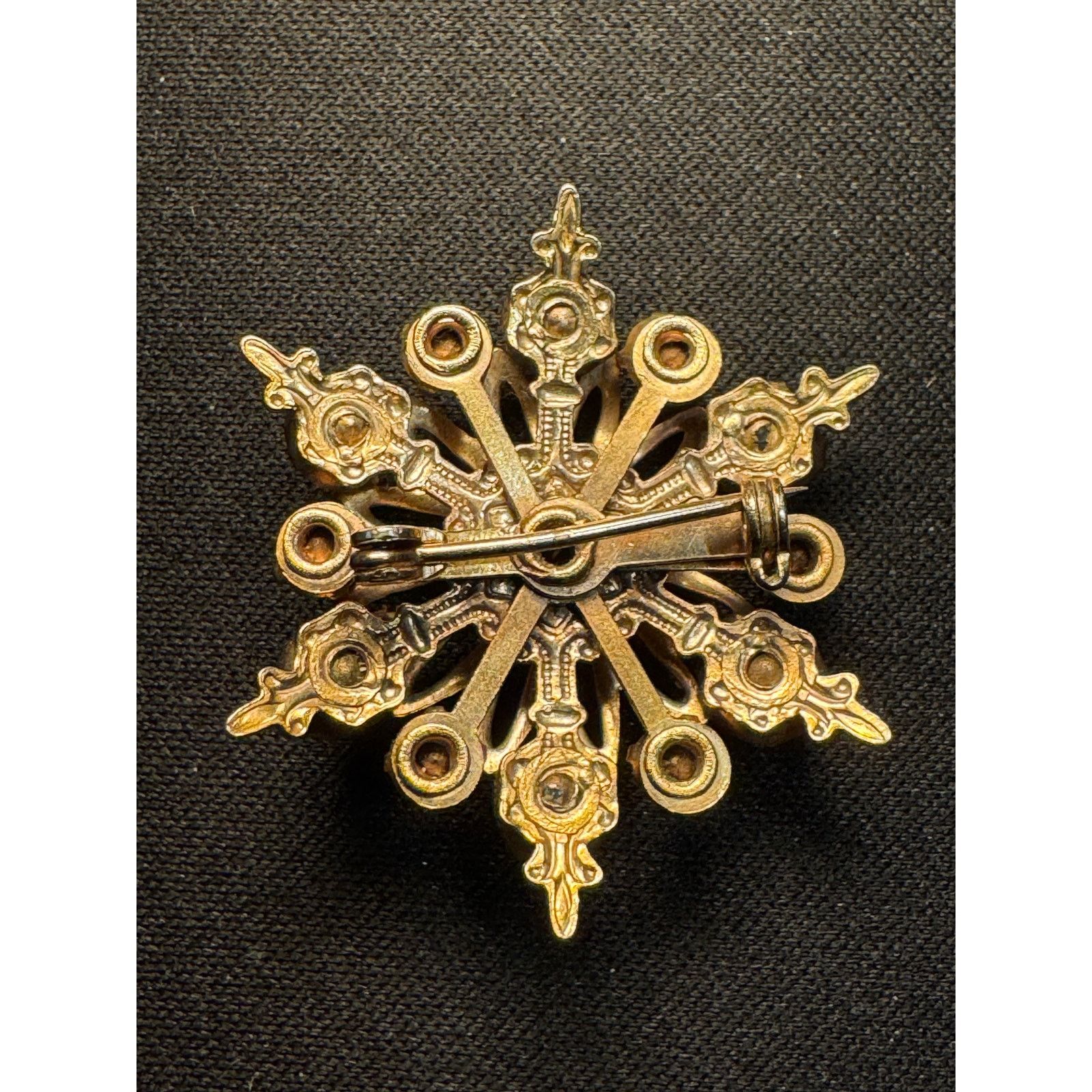 Other 1950's Opal Garnet Gemstone Gold Tone Starburst Brooch Size ONE SIZE - 4 Thumbnail