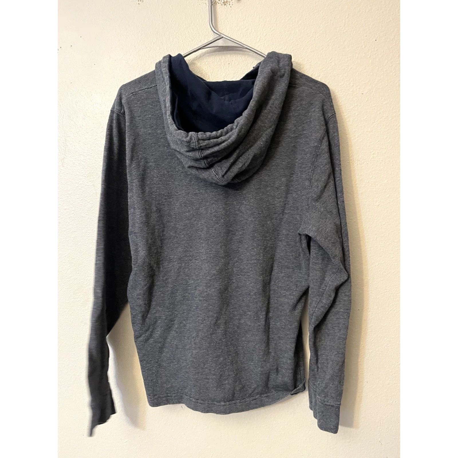 Old Navy Old Navy Hoodie Mens M Blue Henley Sweatshirt Hooded Pullover Lightweight Shirt Size US M / EU 48-50 / 2 - 3 Thumbnail