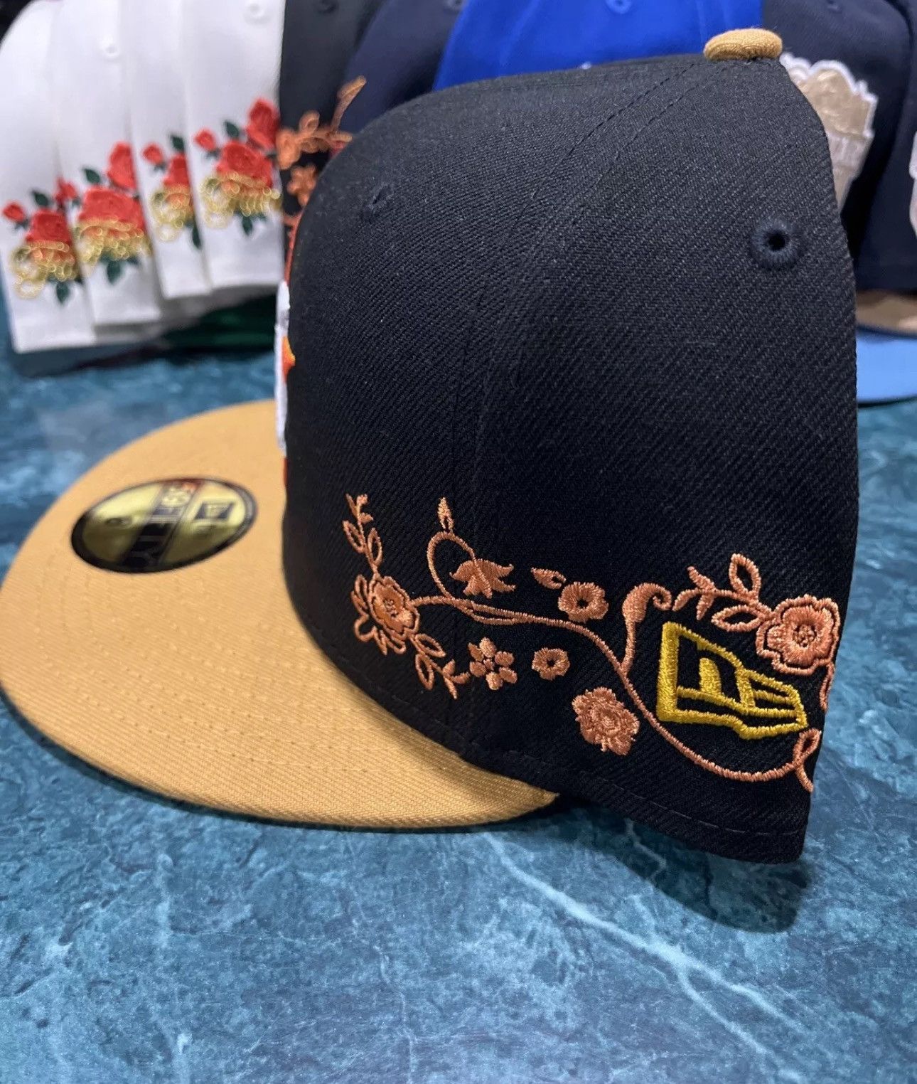 New Era New Era 59FIFTY Houston Astros Rose Pattern Sz 8 Brand New Size ONE SIZE - 2 Thumbnail