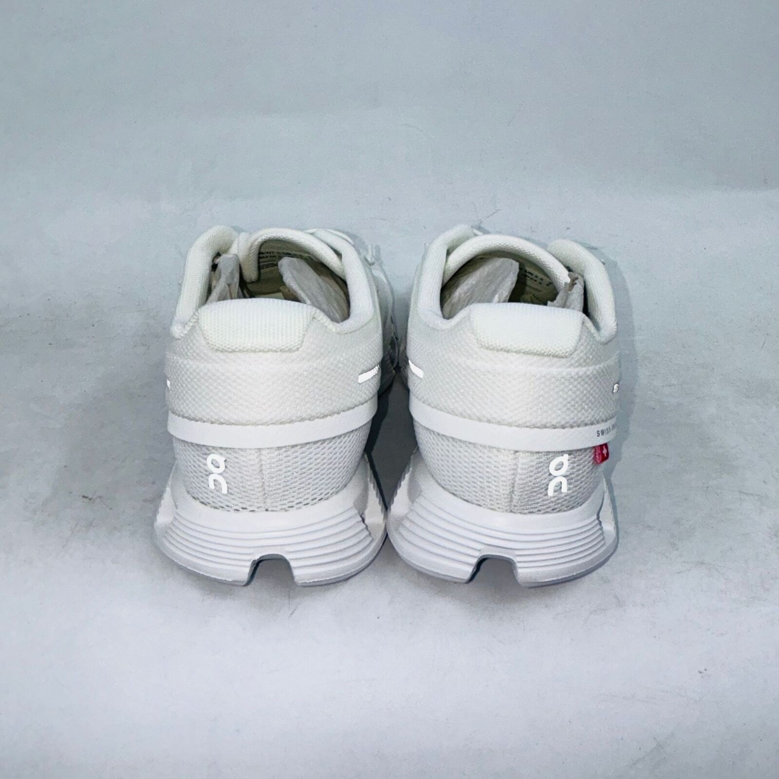 Cloud Kicker CLOUD 5 WOMENS UNDYEDWHITE LIGHTWEIGHT RUNNING SHOE SIZE 10B Size US 10 / IT 40 - 3 Thumbnail
