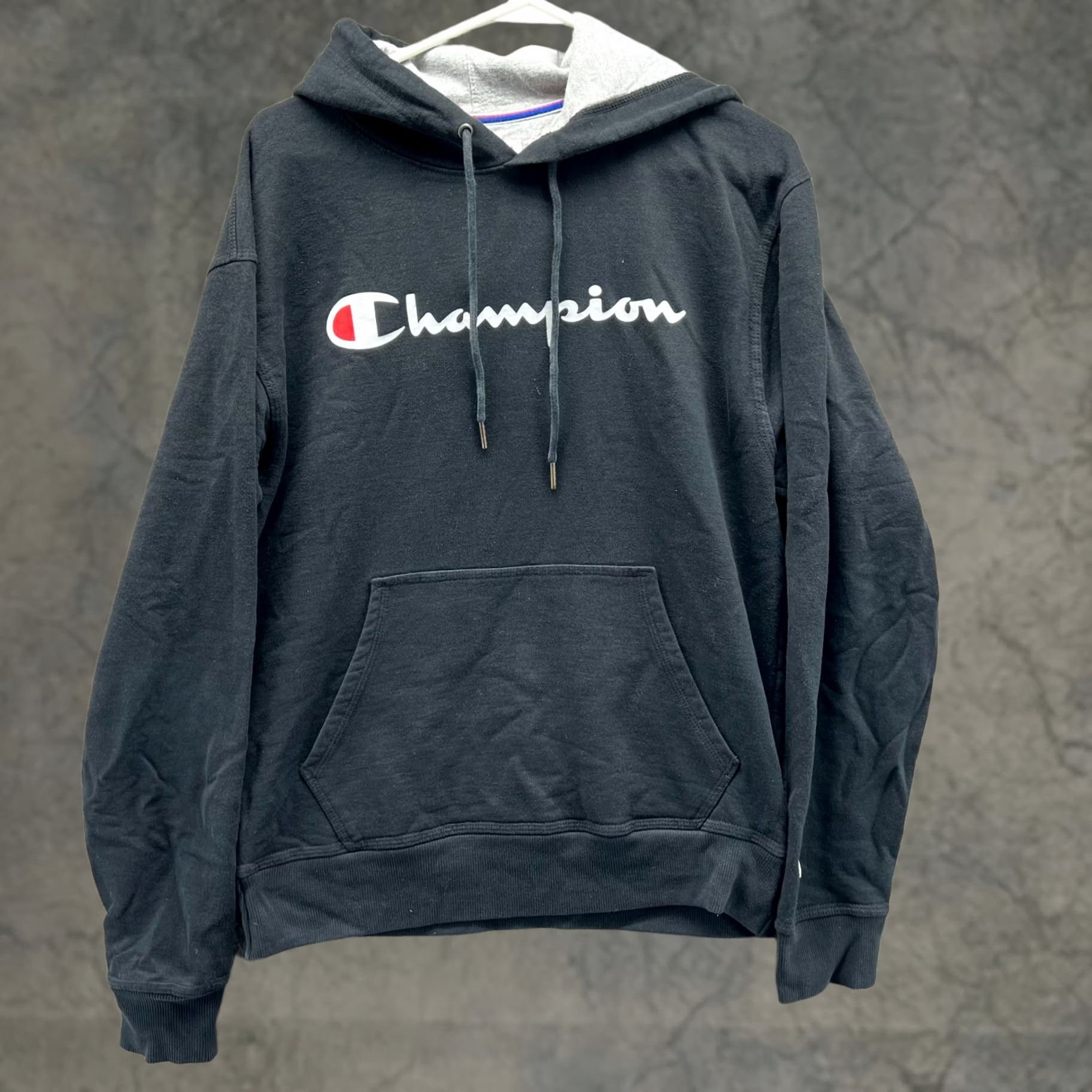 Champion VINTAGE Champion Hoodie Mens M Black Fleece Spell Out Sweater Cotton Y2K Size US M / EU 48-50 / 2 - 1 Thumbnail